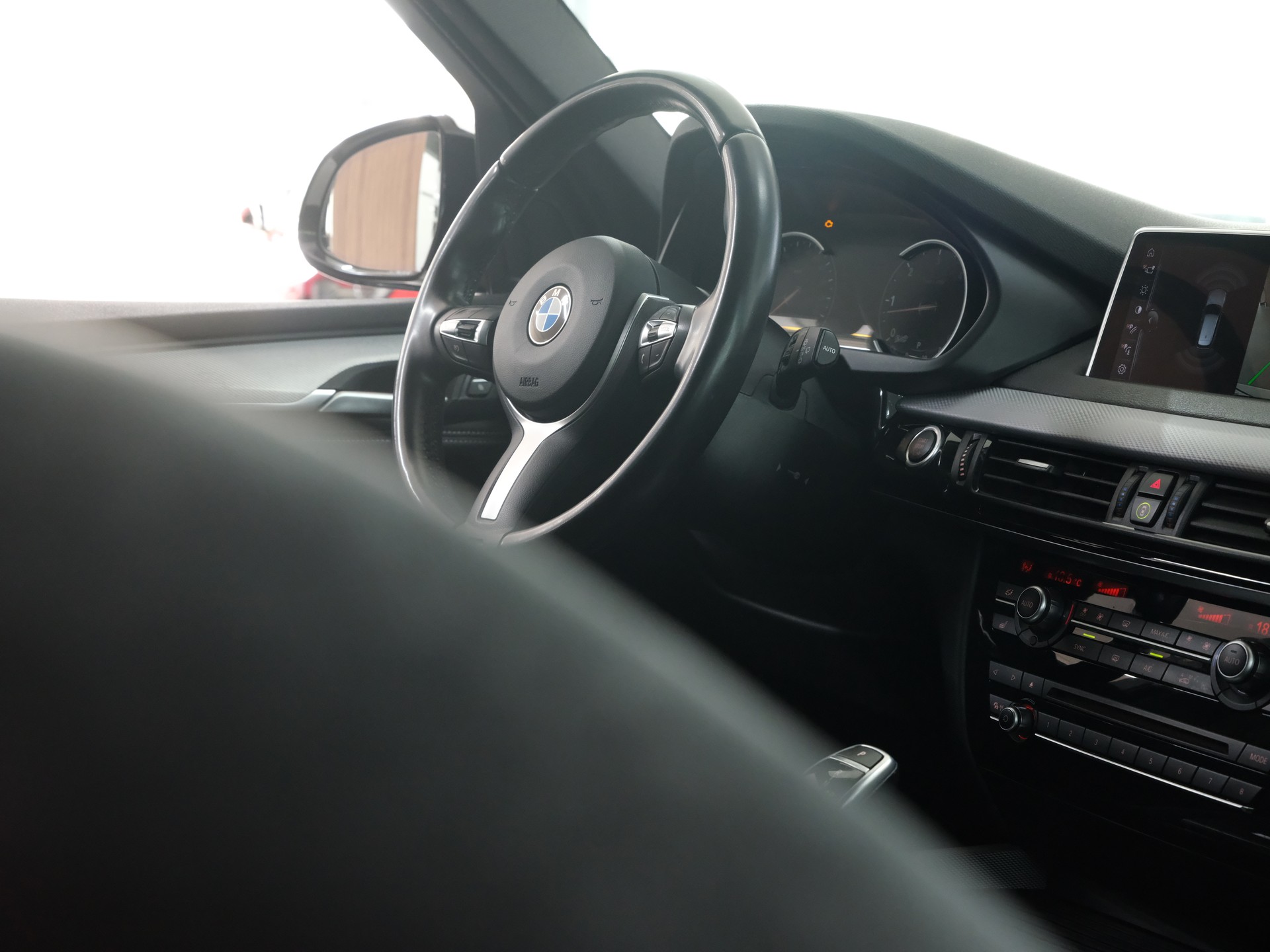 BMW X5 xDrive 40d Steptronic *Head Up Display* *Sitzheizung* *Facelift*-image-26