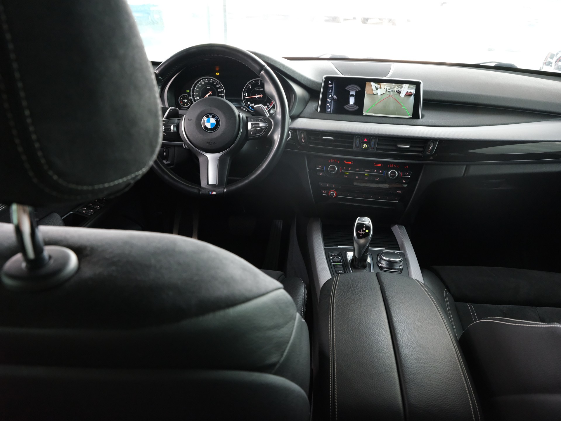 BMW X5 xDrive 40d Steptronic *Head Up Display* *Sitzheizung* *Facelift*-image-21
