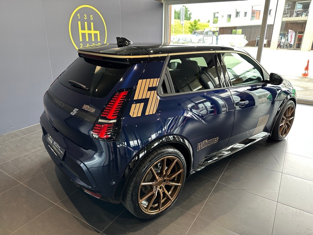 RENAULT R5 E-Tech Comfort Range 52 kWh Iconic Five-image-10