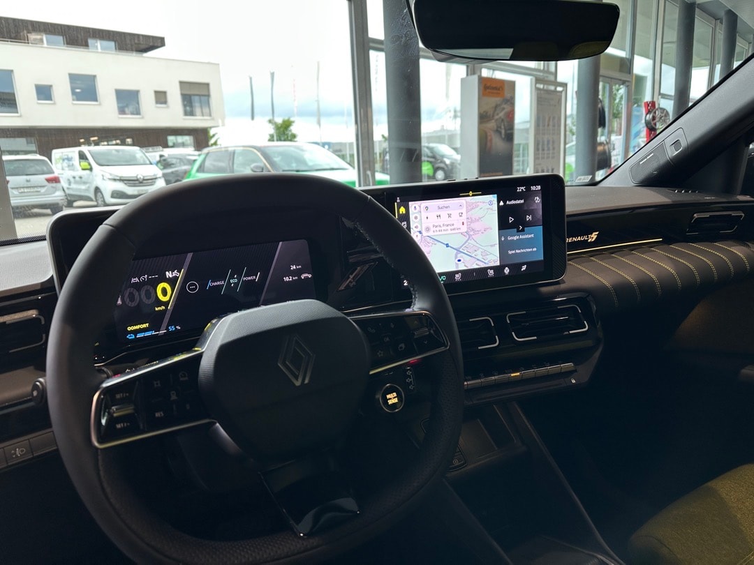 RENAULT R5 E-Tech Comfort Range 52 kWh Iconic Five-image-17
