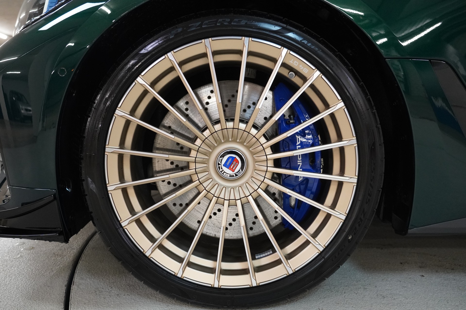 BMW-ALPINA B4 Gran Coupé 3.0 xDrive GT S-Tronic-image-9