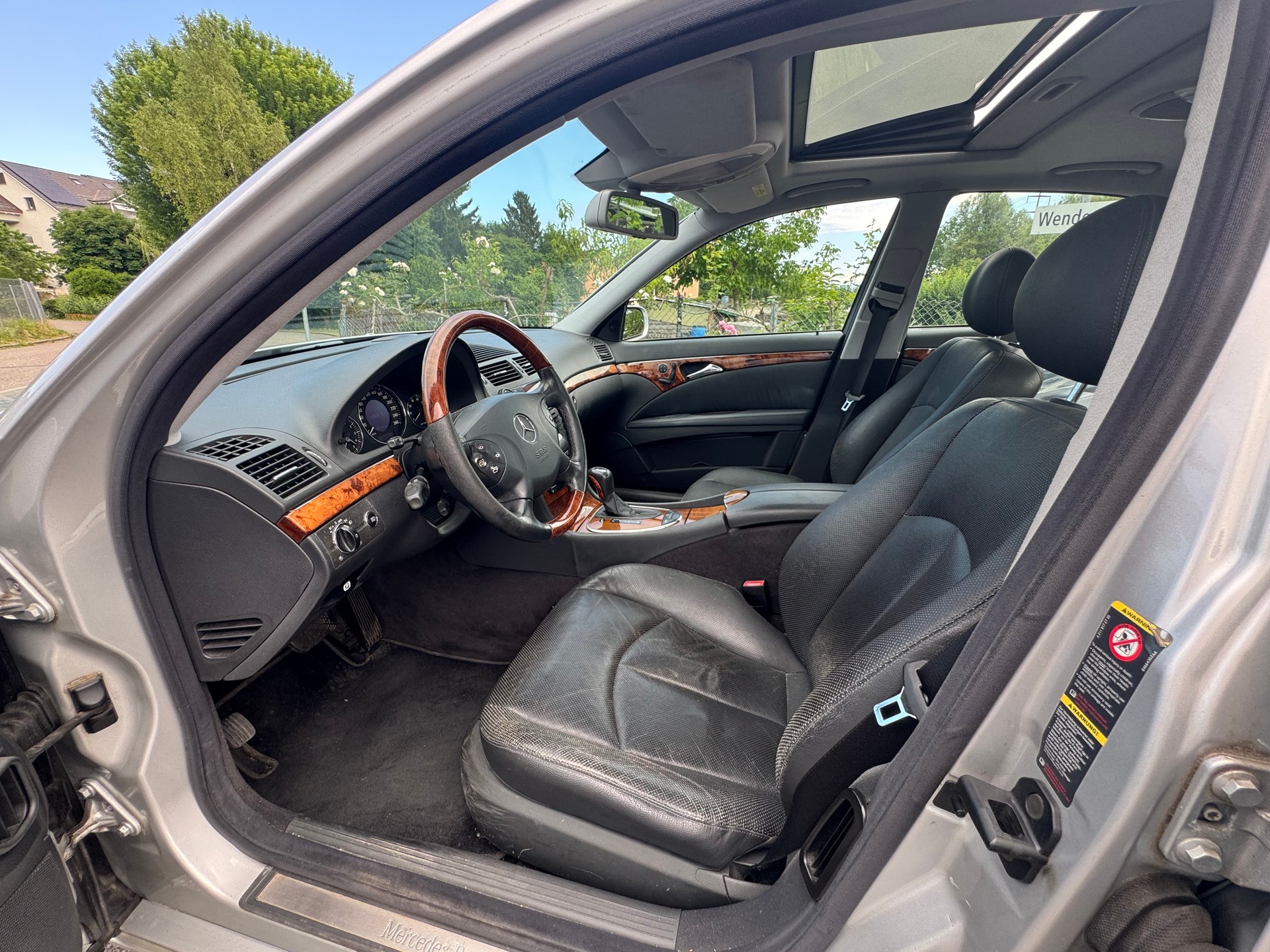 MERCEDES-BENZ E 500 Elégance Automatic-image-13