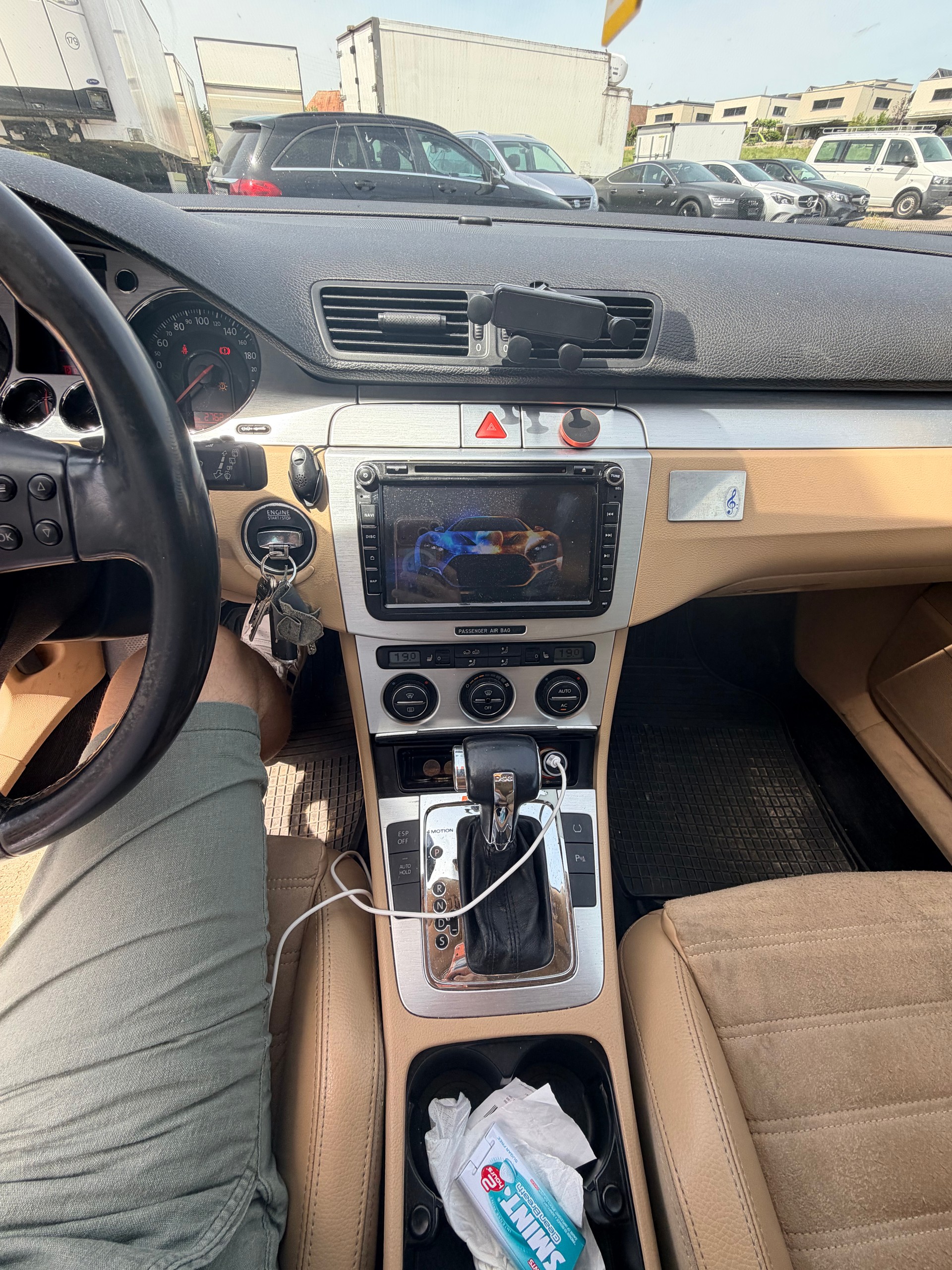 VW Passat Variant 3.2 V6 FSI Highline 4Motion-image-10