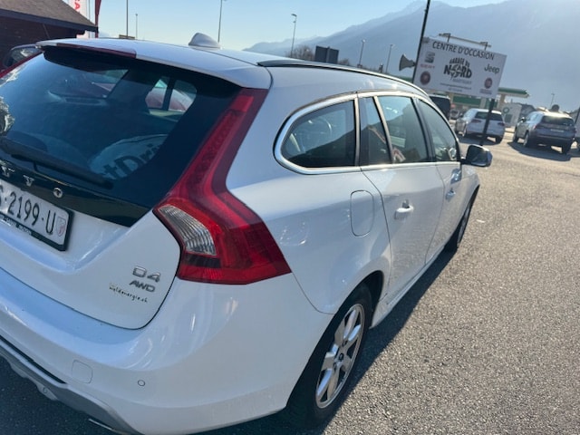 VOLVO V60 D4 AWD Husky Edition Geartronic-image-15