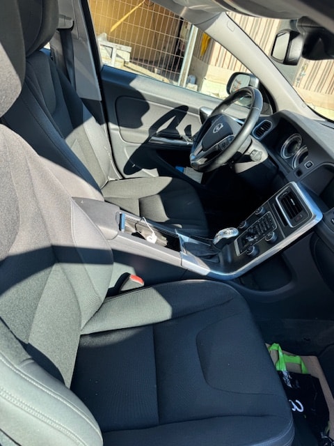 VOLVO V60 D4 AWD Husky Edition Geartronic-image-6