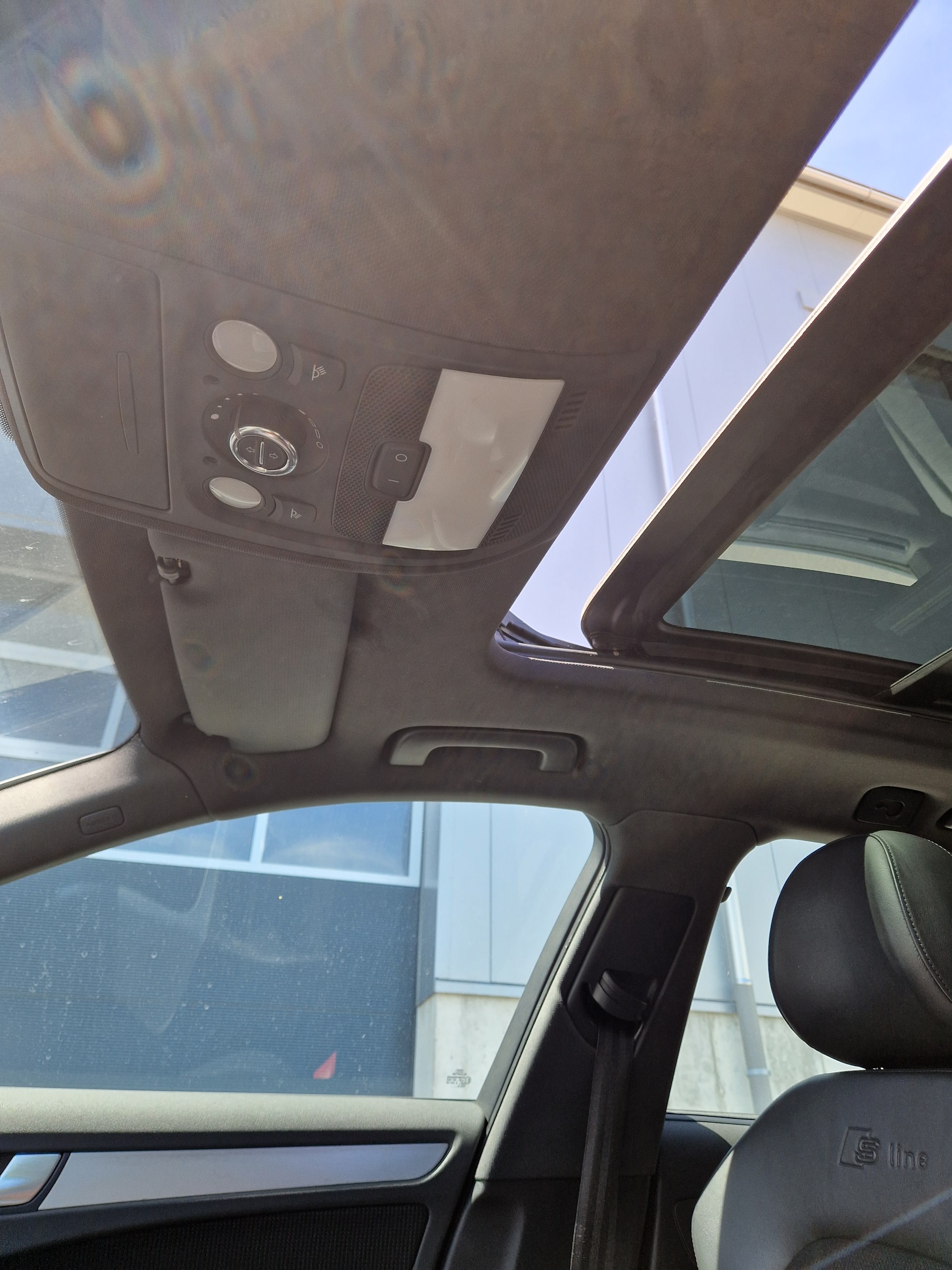 AUDI A4 Avant 3.0 TDI quattro-image-12