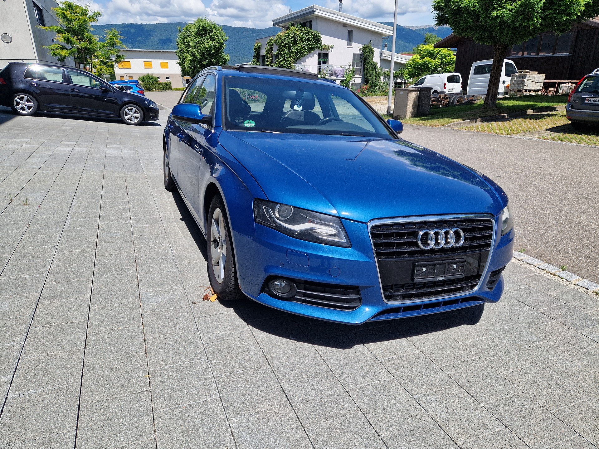 AUDI A4 Avant 3.0 TDI quattro-image-2