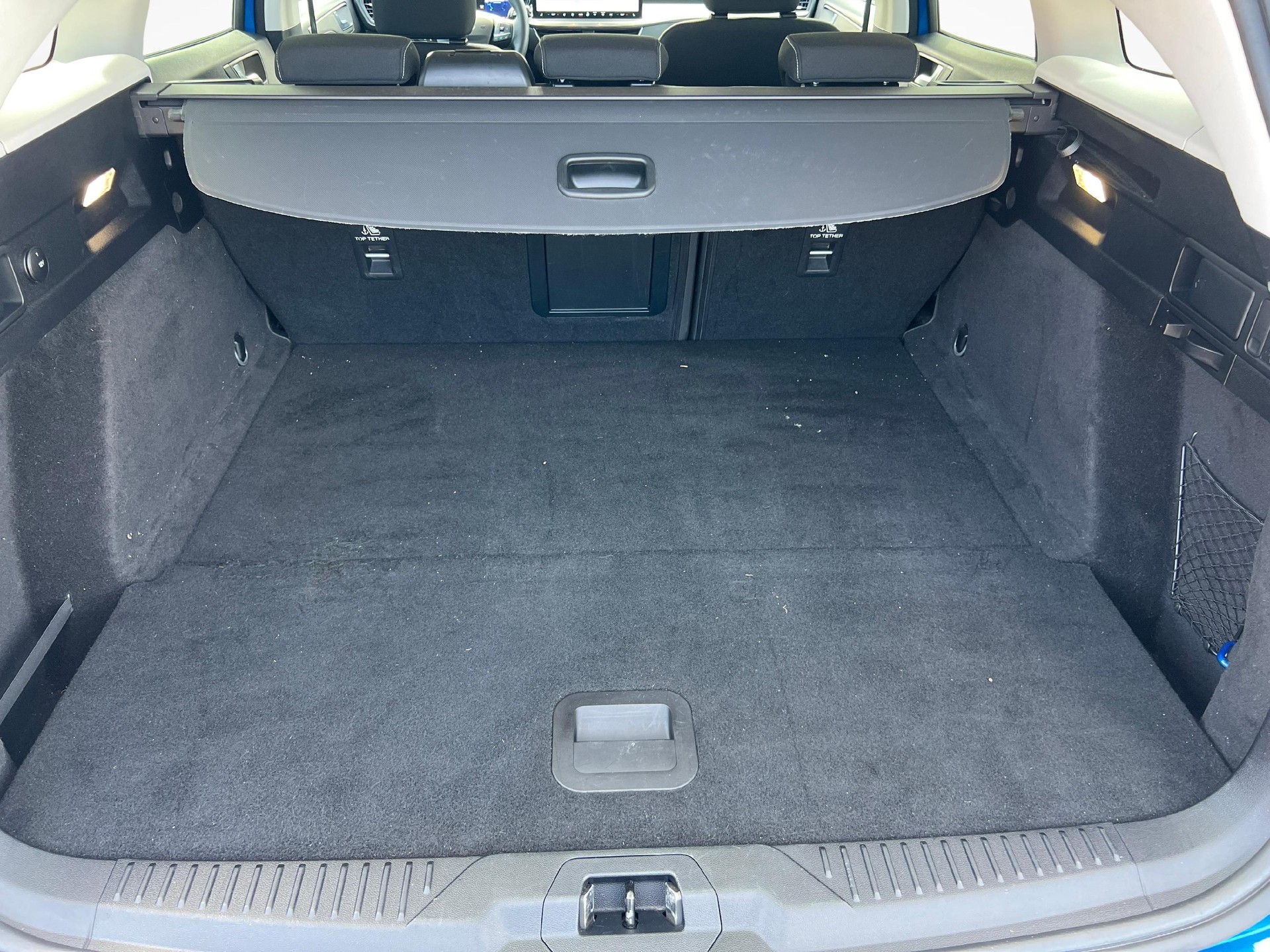 FORD Focus Station Wagon 1.0i EcoB Hybrid 125 Titanium X-image-12