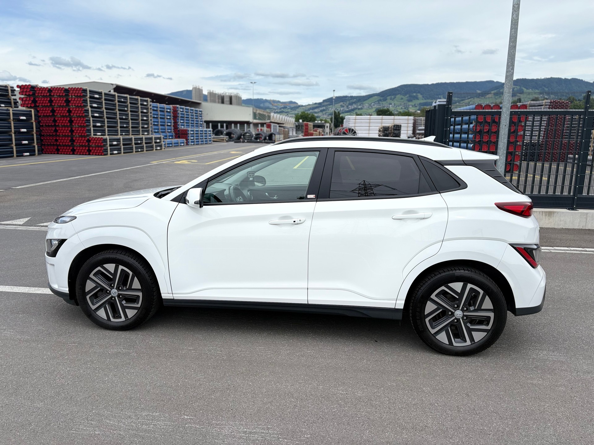 HYUNDAI Kona EV Amplia-image-5