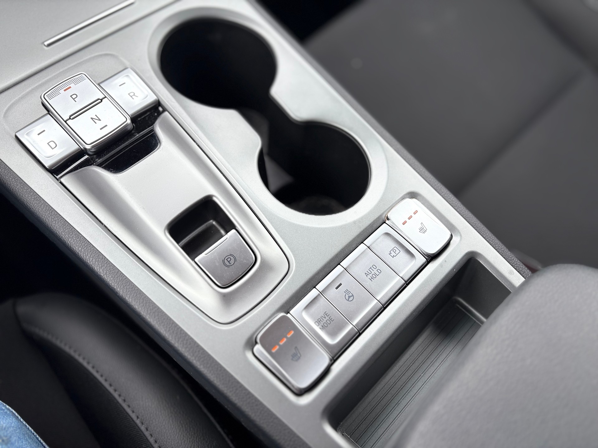 HYUNDAI Kona EV Amplia-image-10