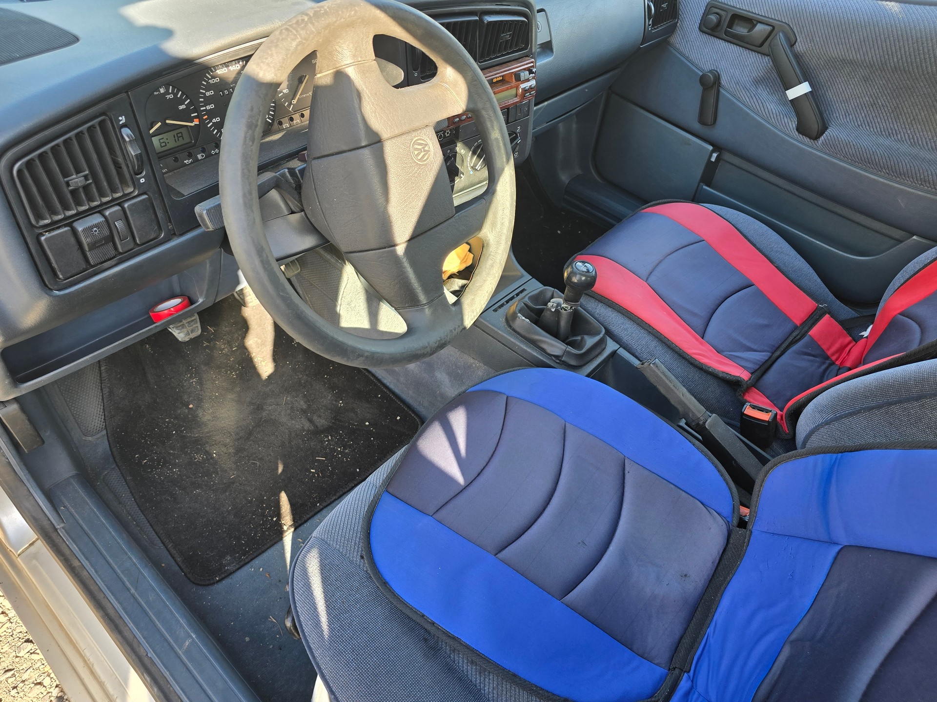 VW Passat 1800 GL-image-8