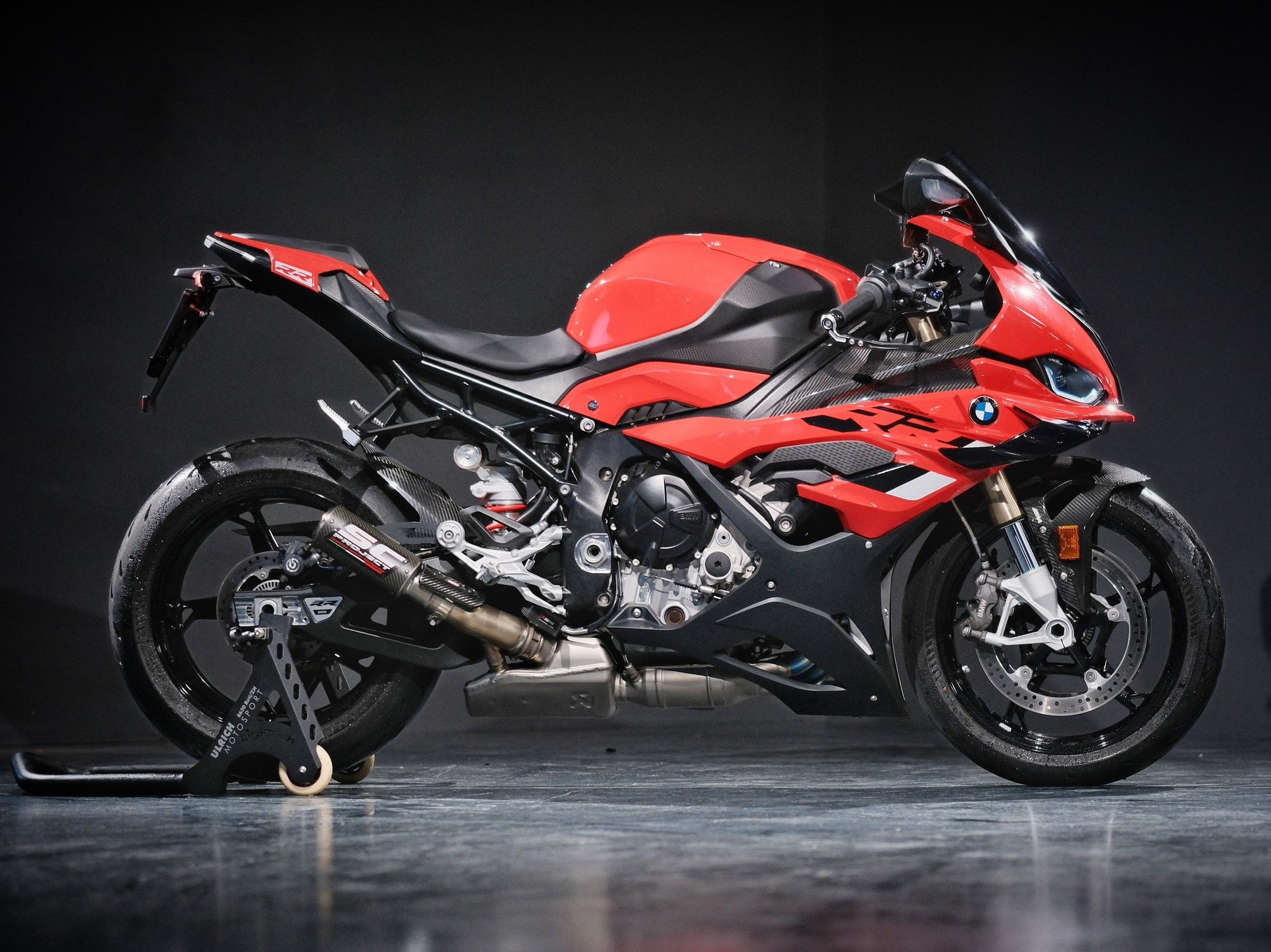 BMW S 1000 RR-showroom-element-1