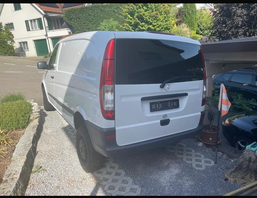 MERCEDES-BENZ Vito 113 CDI-image-1