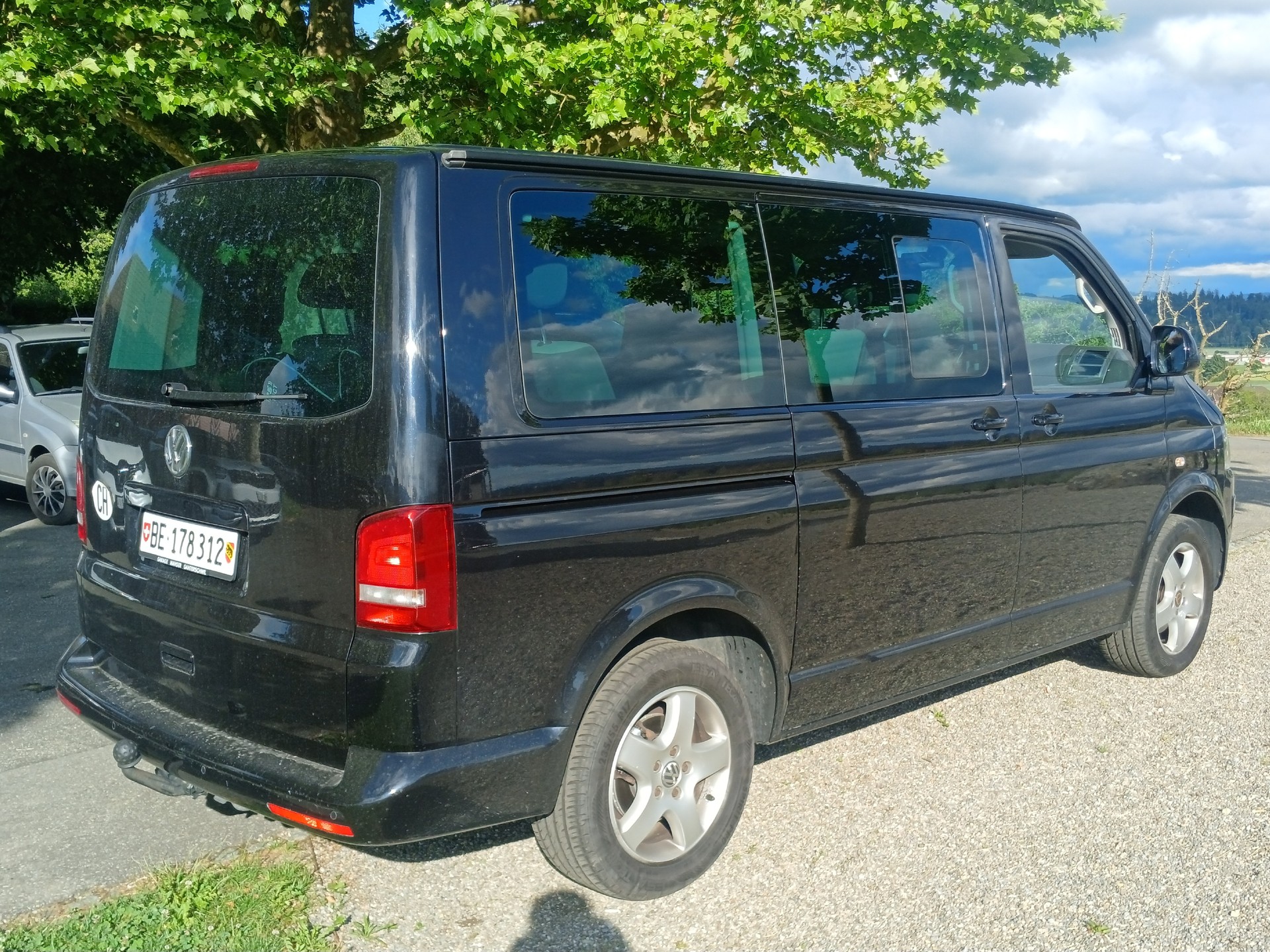 VW Multivan-image-3