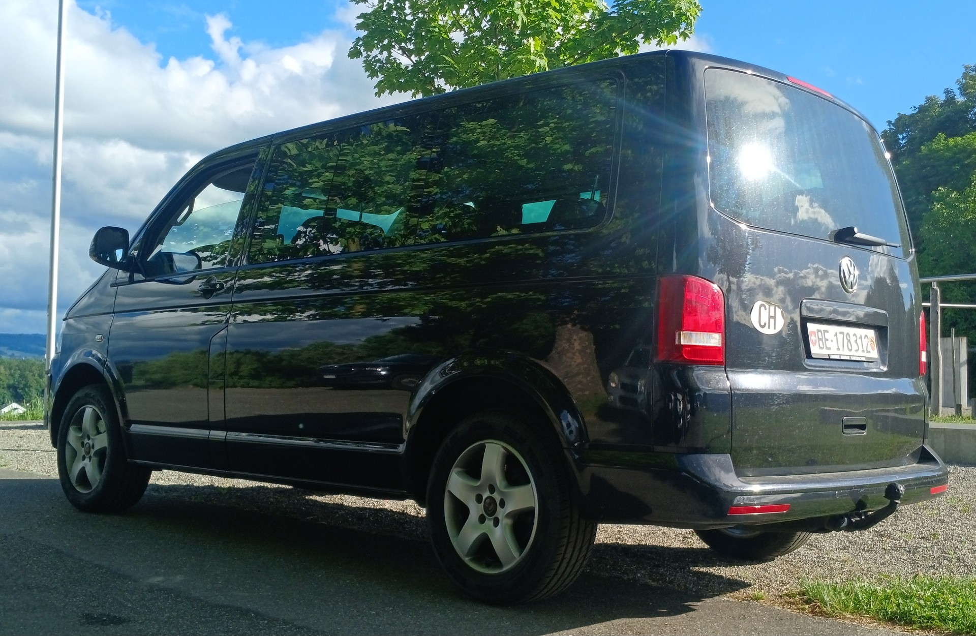 VW Multivan-image-2