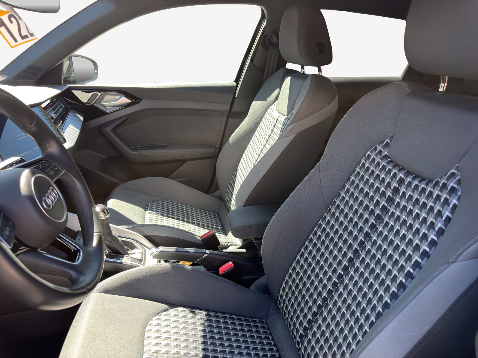 AUDI A1 Sportback 30 TFSI S-tronic-image-7