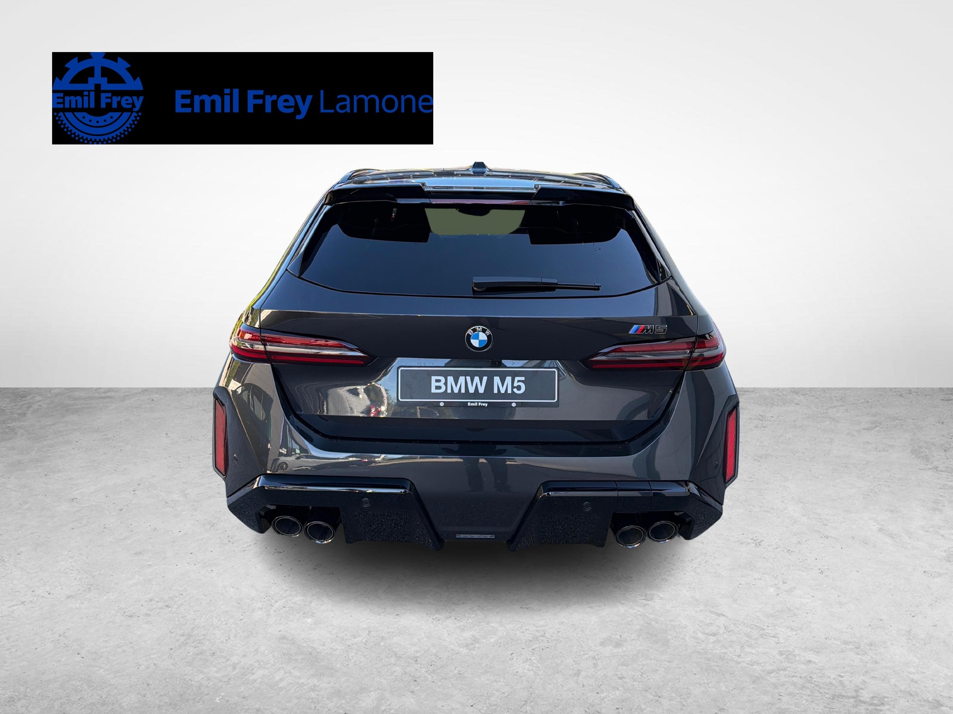 BMW M5 xDrive Touring-image-3