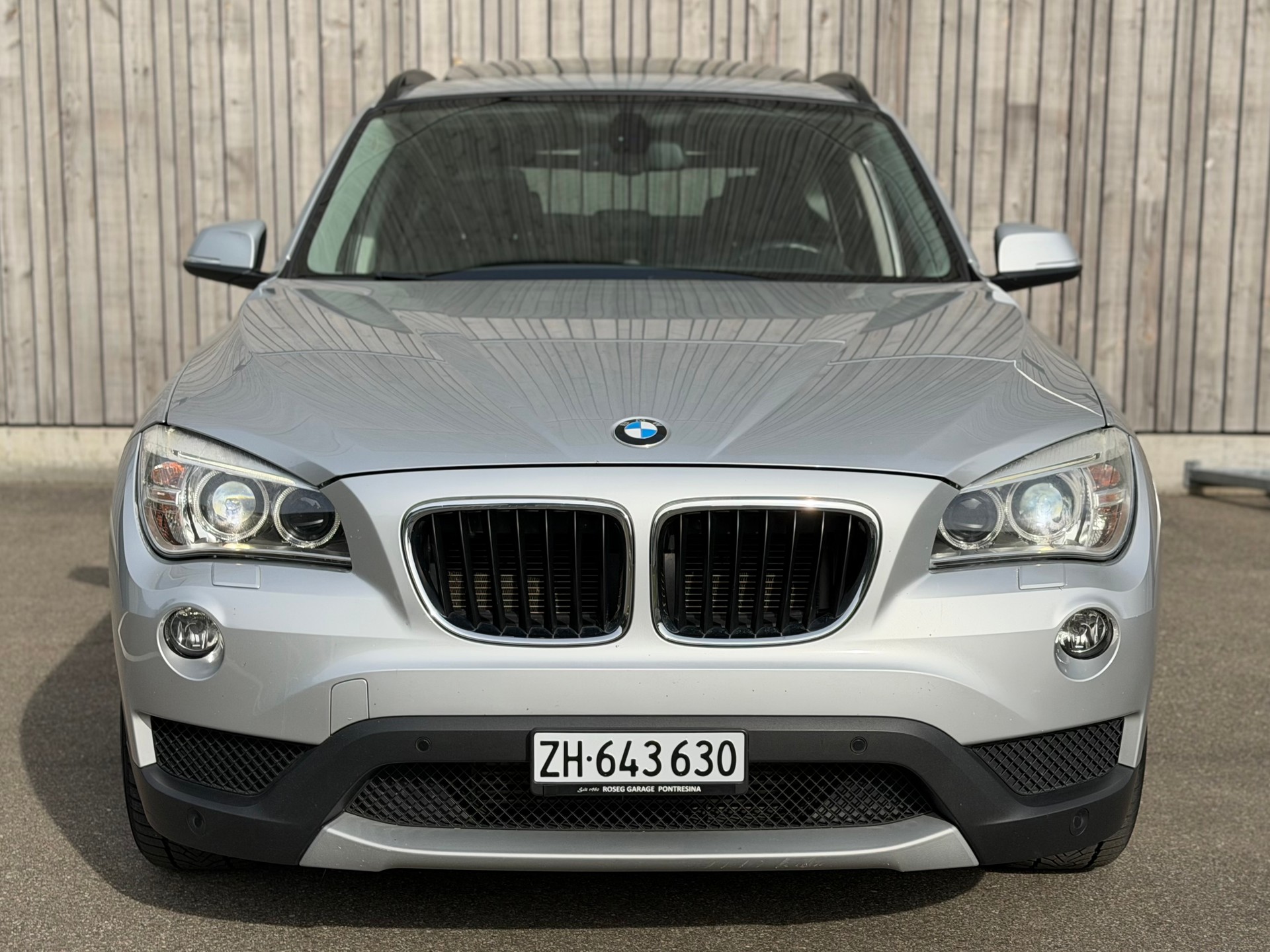 BMW X1 xDrive 28i Steptronic-image-1