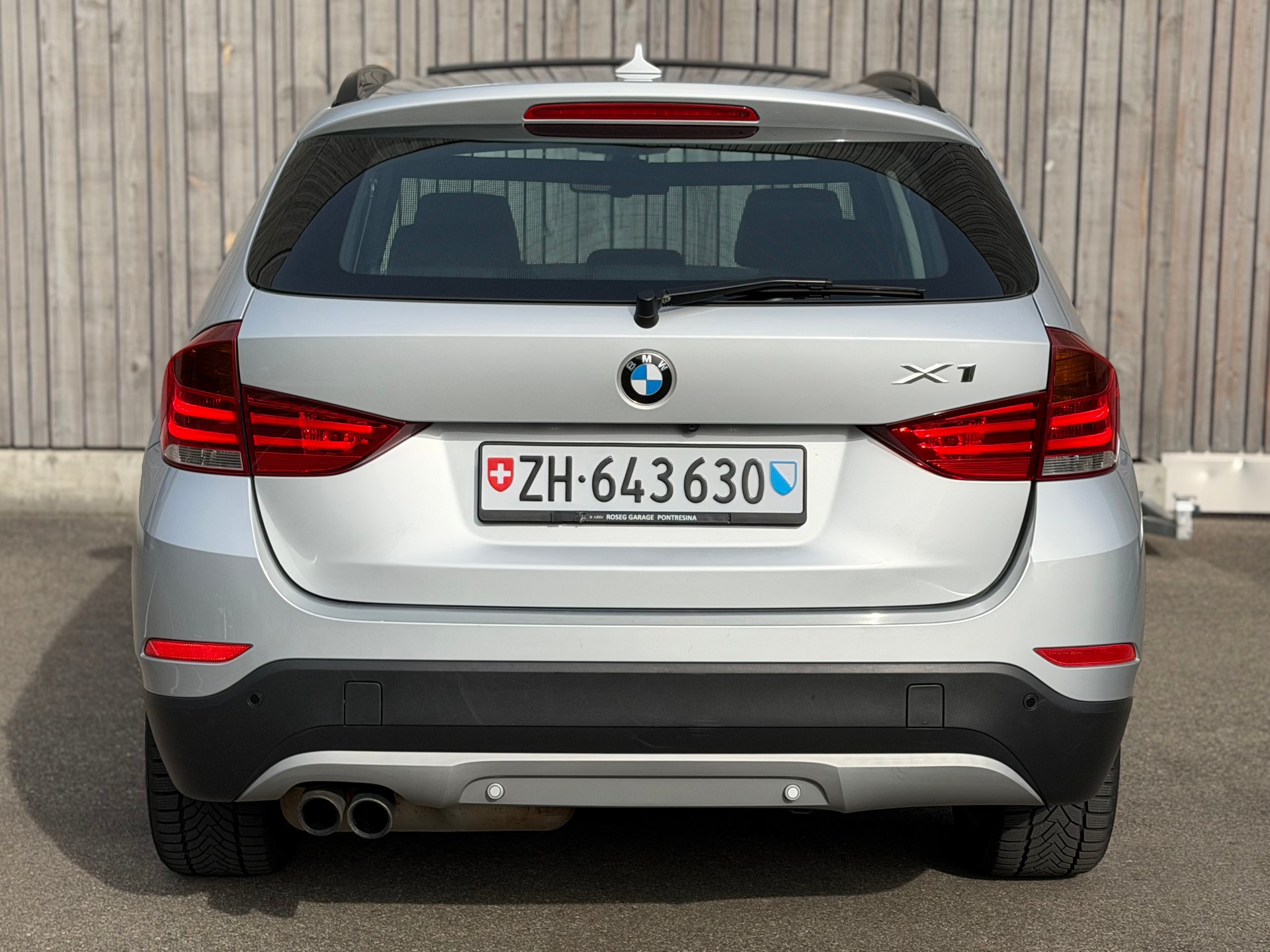 BMW X1 xDrive 28i Steptronic-image-5