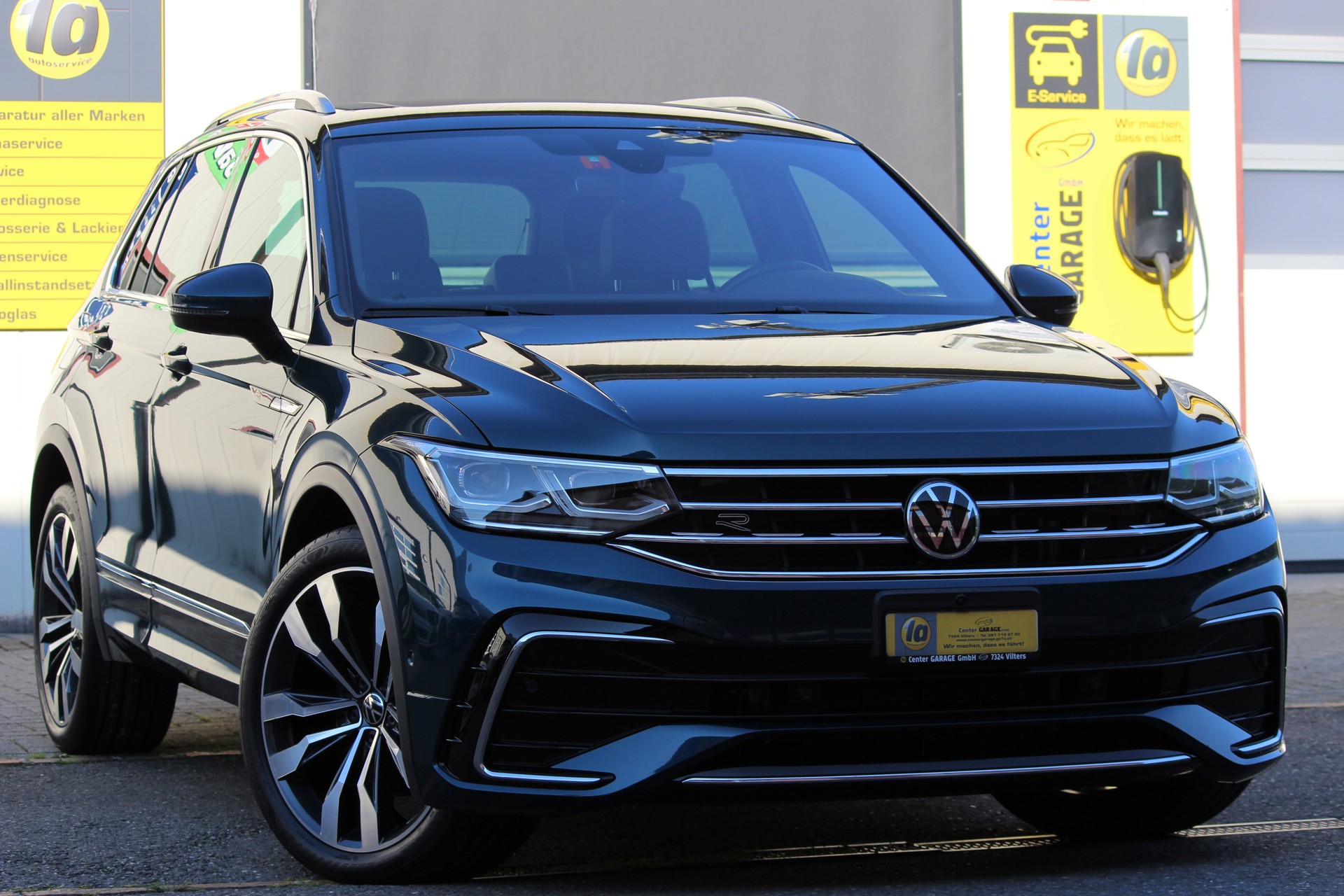 VW Tiguan 2.0 TDI SCR R-Line 4Motion DSG-image-0