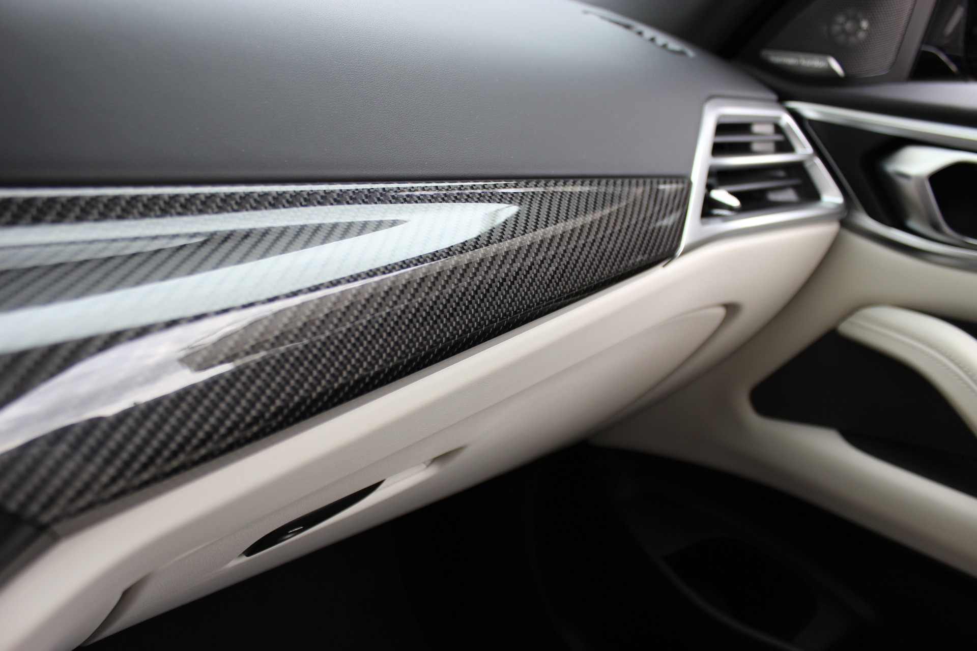 BMW M4 Cabrio Competition M CARBON EXTERIEURPAKET Individual *Frozen Deep Green*-image-27