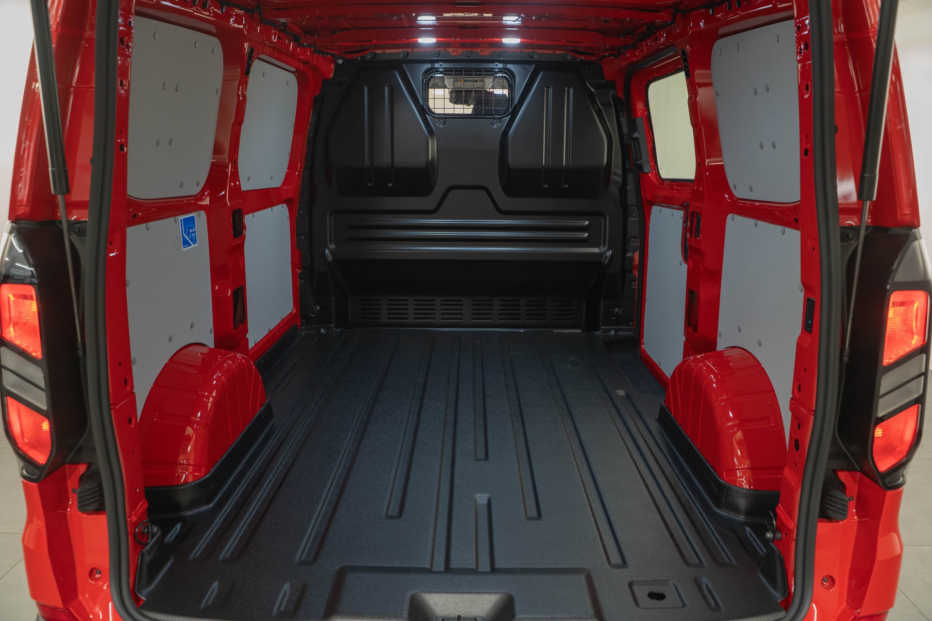 FORD Transit C Van 280 L1 2.0 EcoBlue 136 Trend-image-4