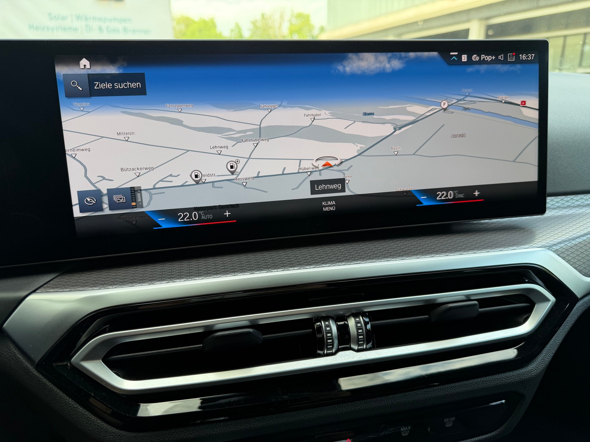 BMW 320d xDrive 48V Touring Steptronic M Sport-image-22