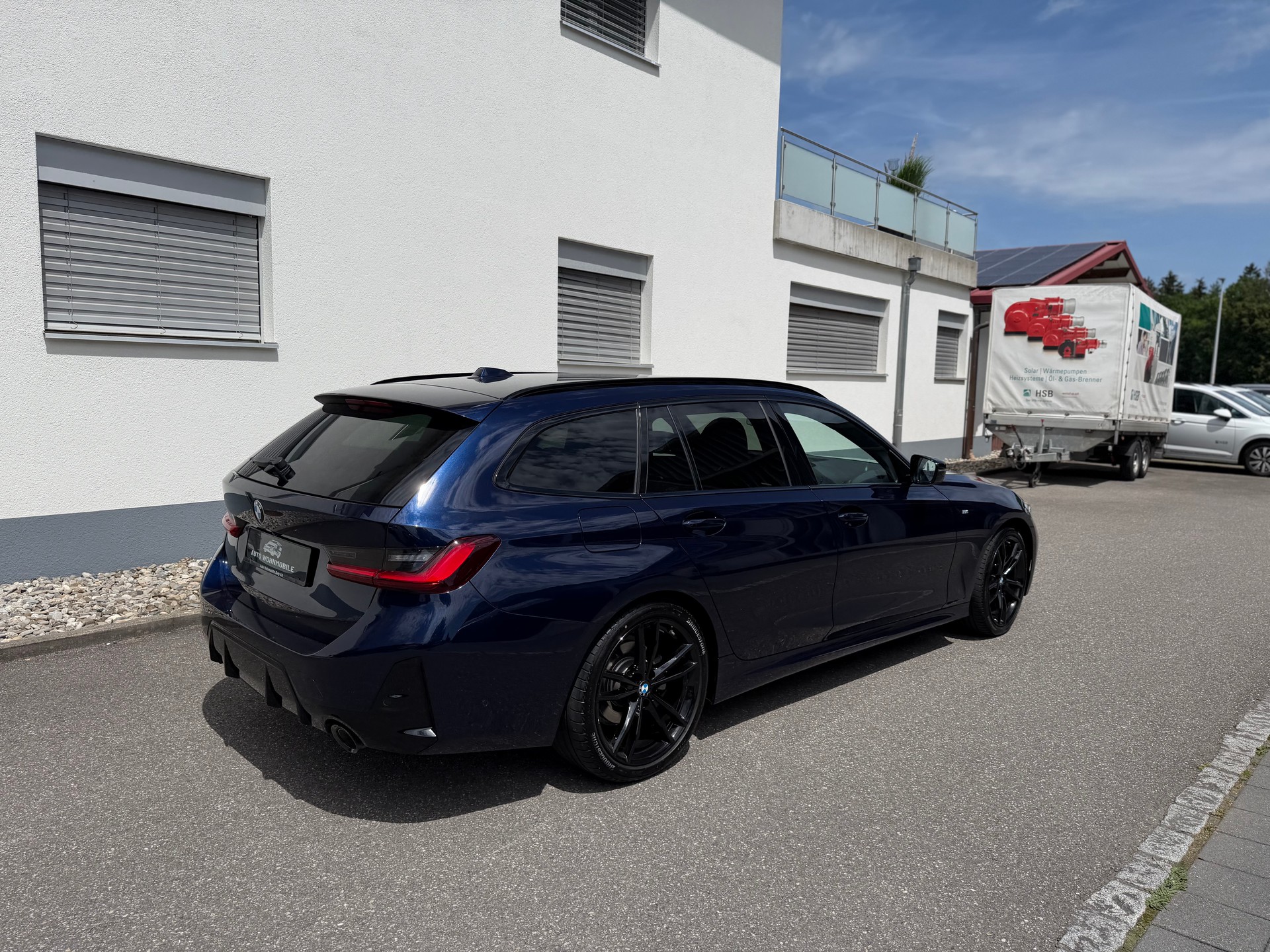 BMW 320d xDrive 48V Touring Steptronic M Sport-image-6