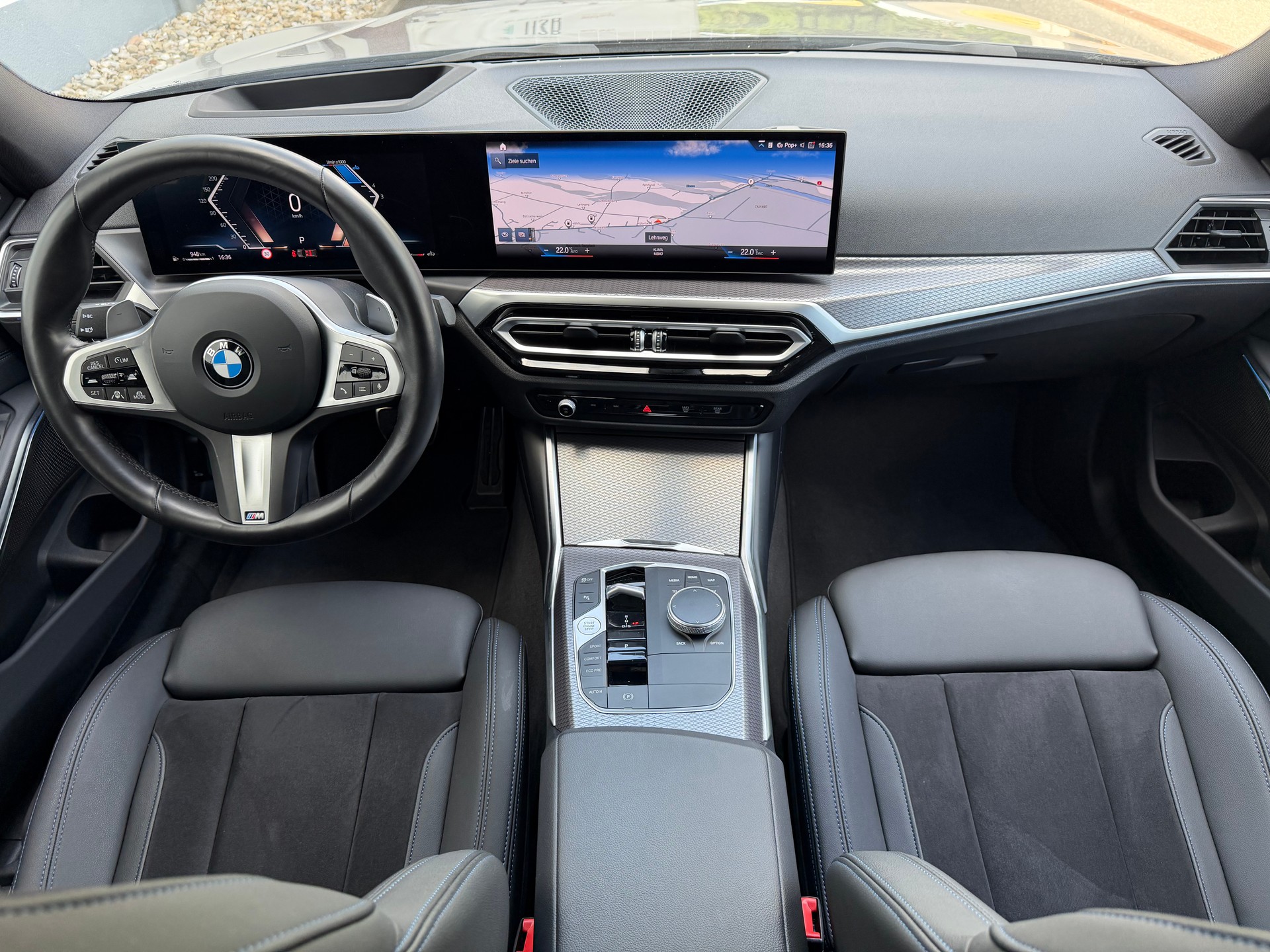 BMW 320d xDrive 48V Touring Steptronic M Sport-image-18