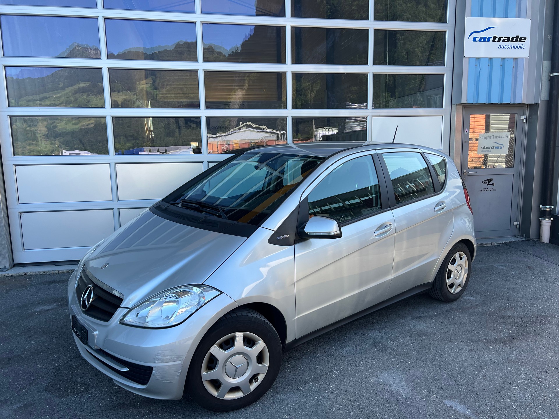 MERCEDES-BENZ A 160 (150) BlueEfficiency Classic *** Klima * 8 fachbereift * Euro 5-image-0