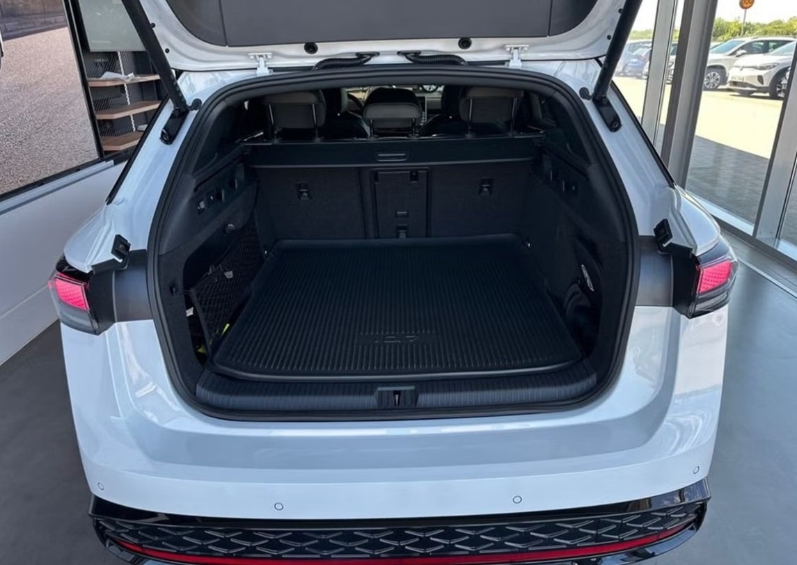 VW ID.7 Tourer GTX 86 kWh GTX 4 Motion-image-5
