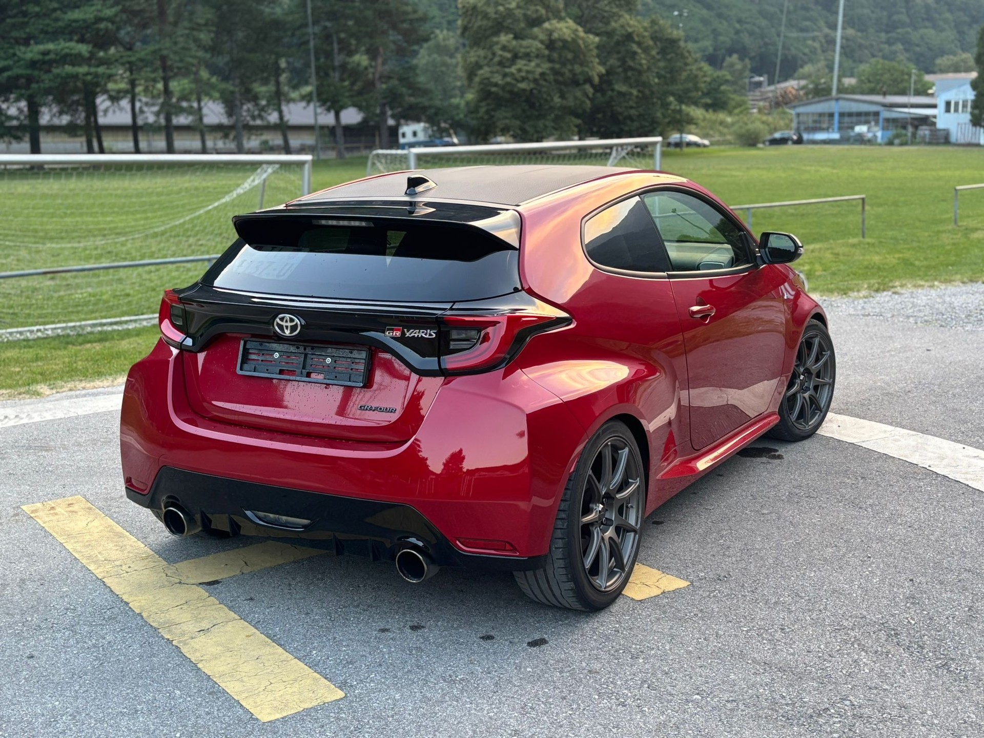 TOYOTA Yaris 1.6 GR Sport-image-9