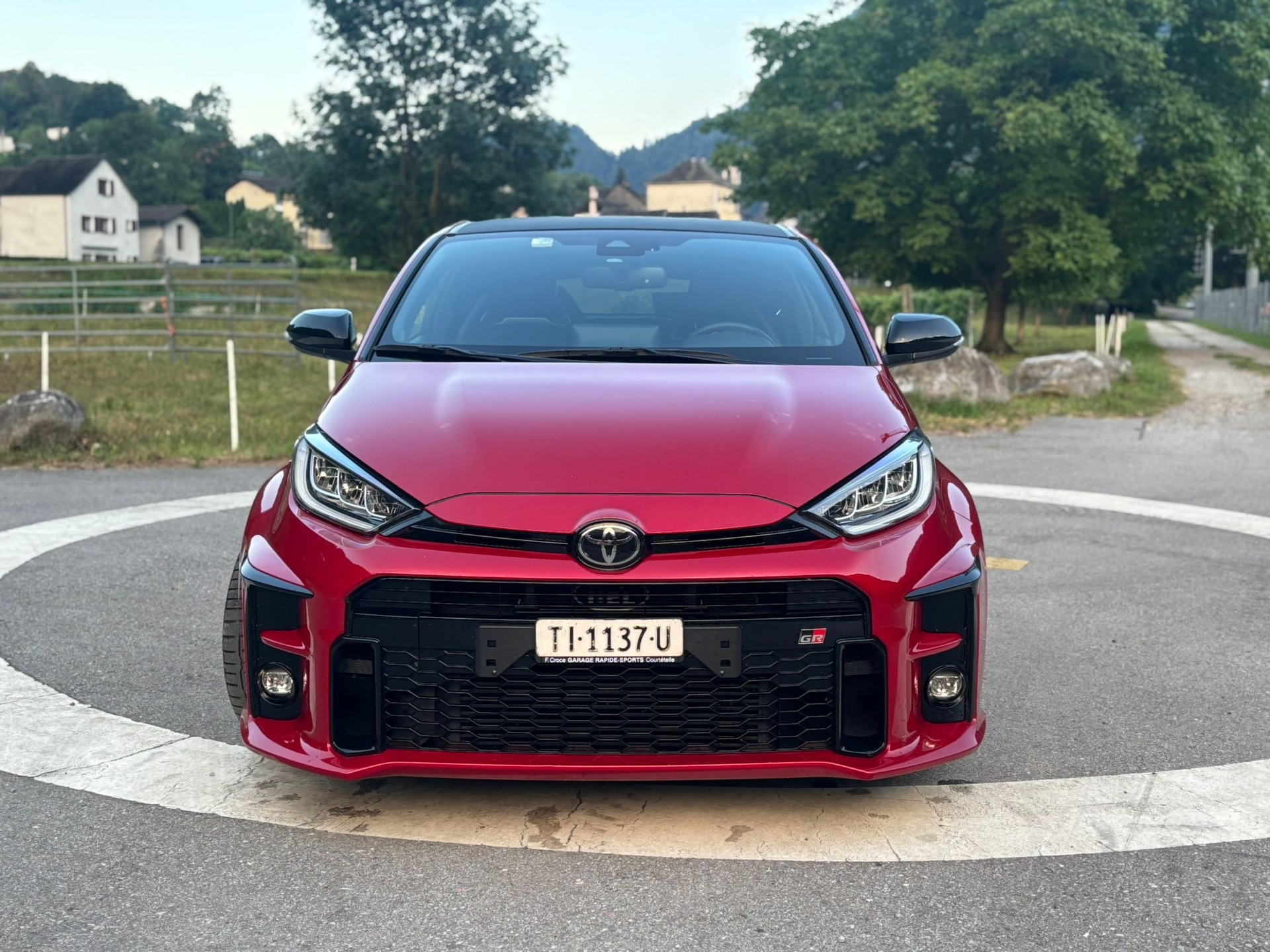 TOYOTA Yaris 1.6 GR Sport-image-1