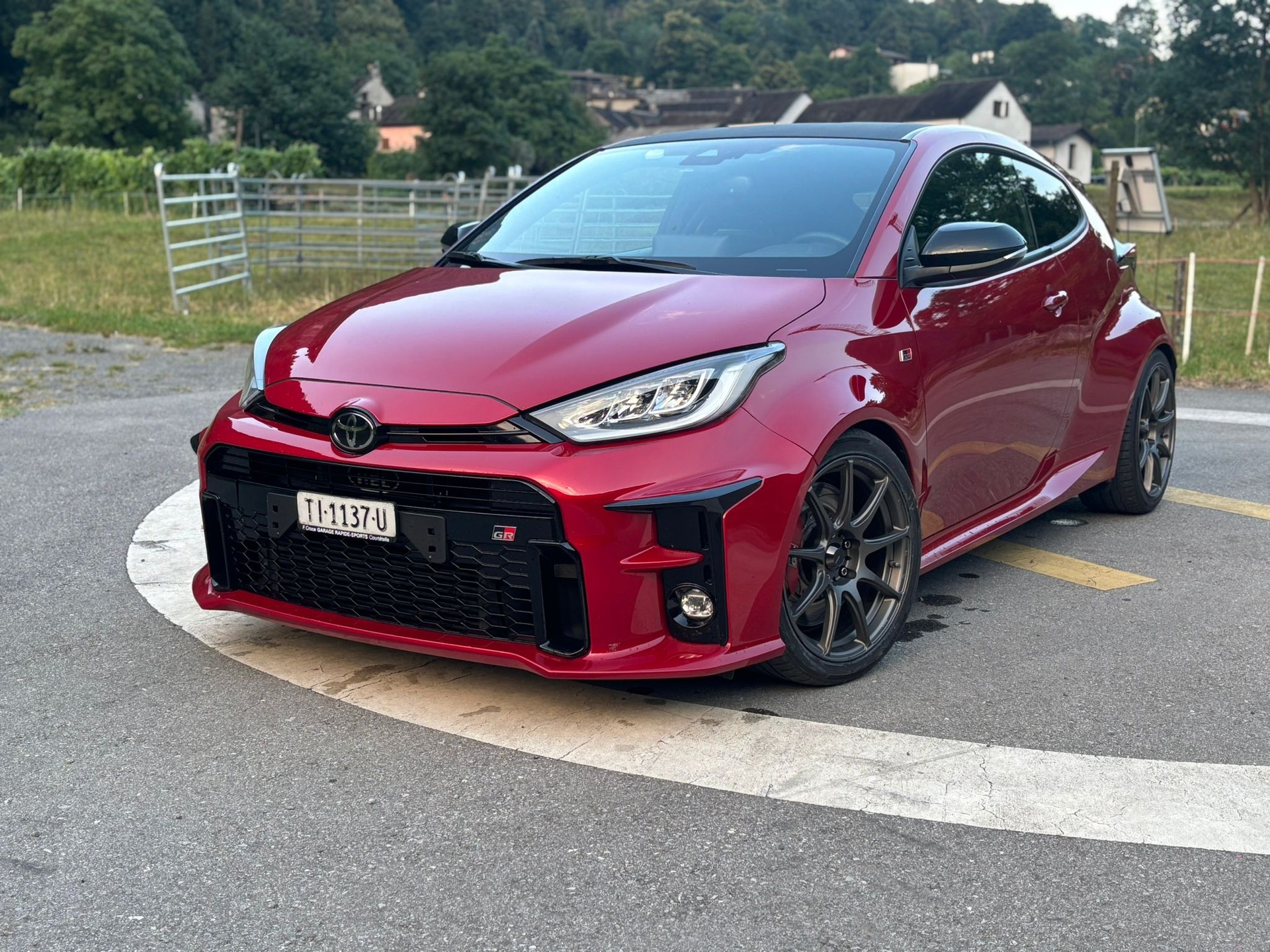 TOYOTA Yaris 1.6 GR Sport-image-0