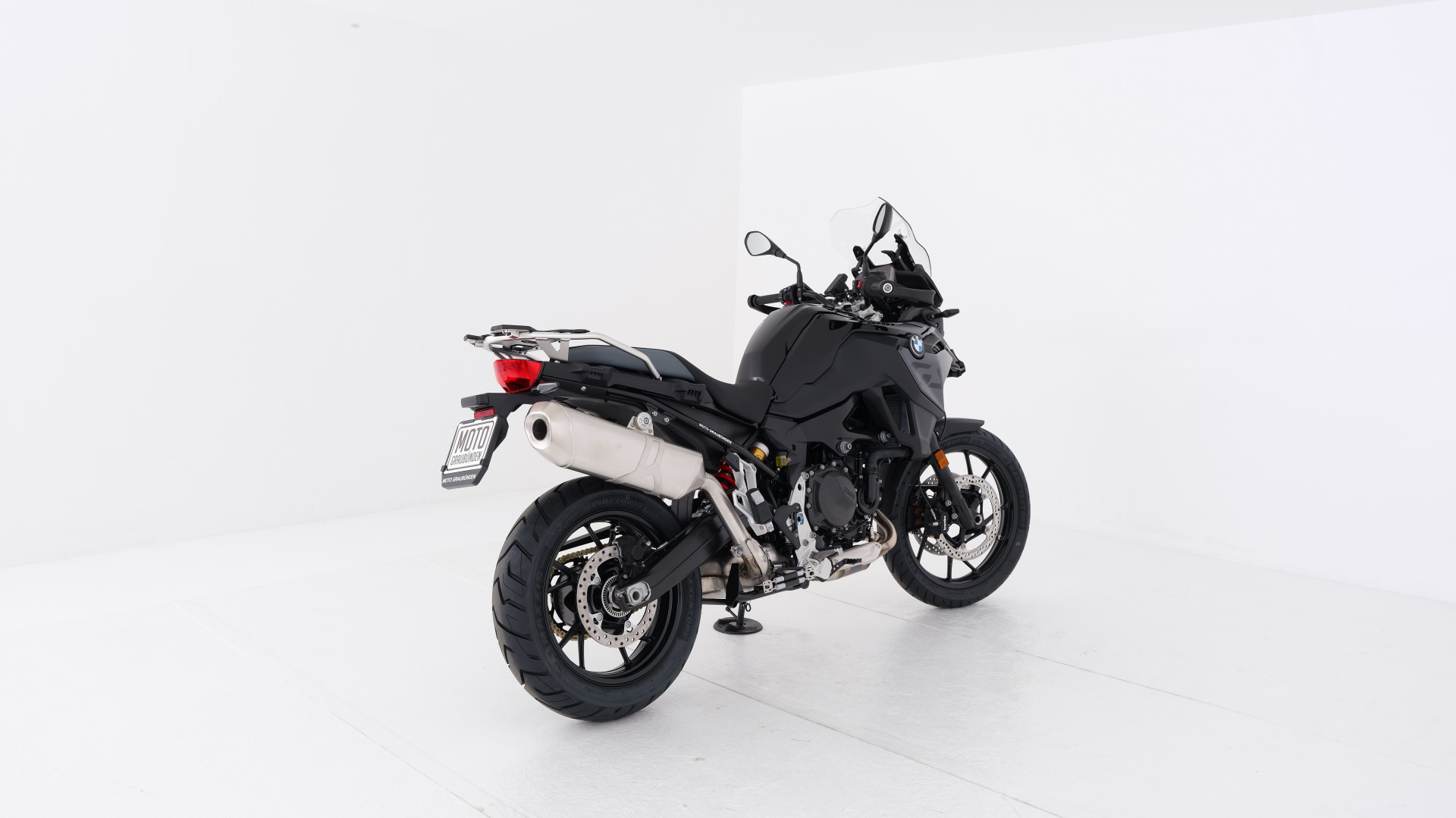 BMW F 800 GS Triple Black-showroom-element-2