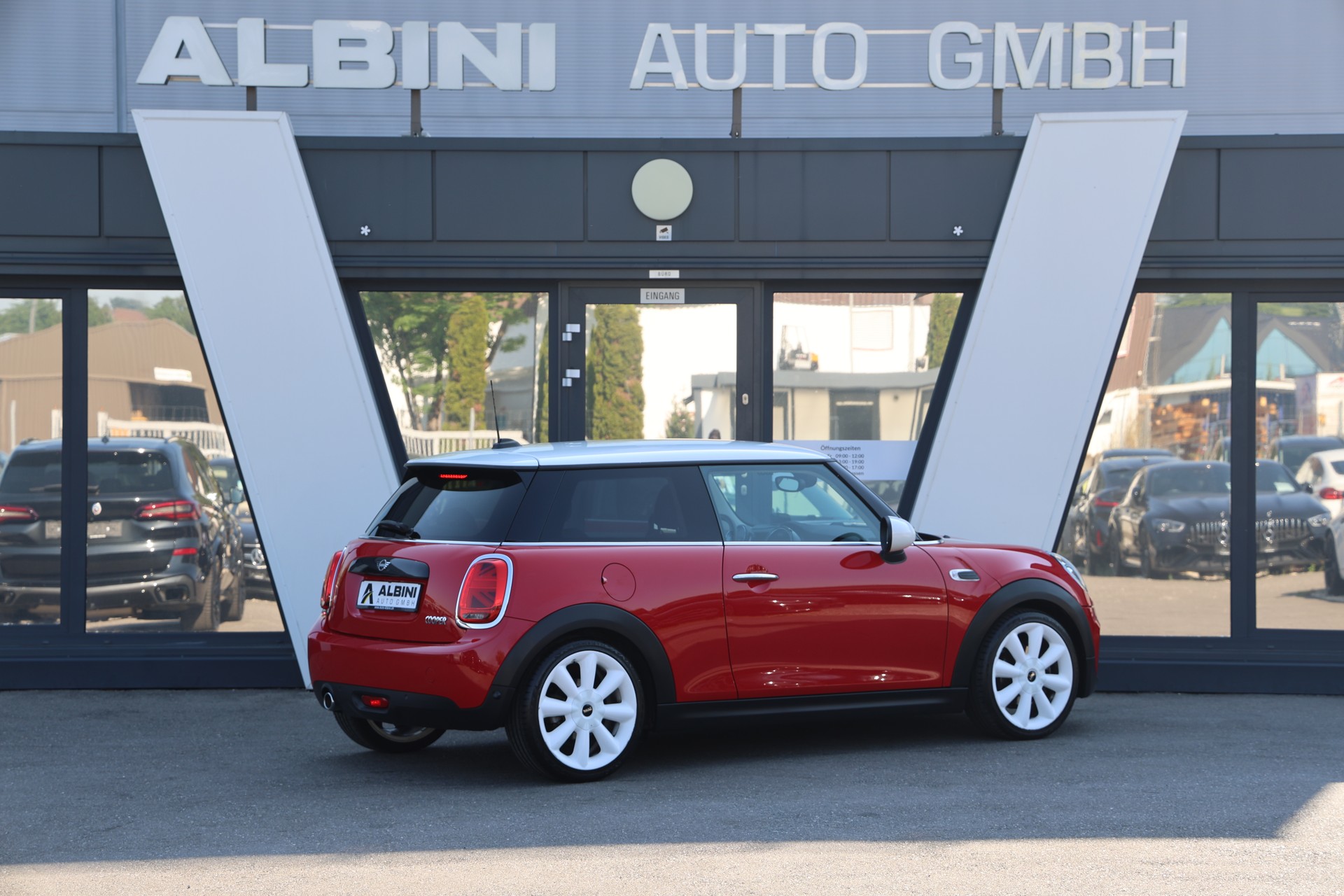 MINI Cooper Steptronic DKG-showroom-element-2