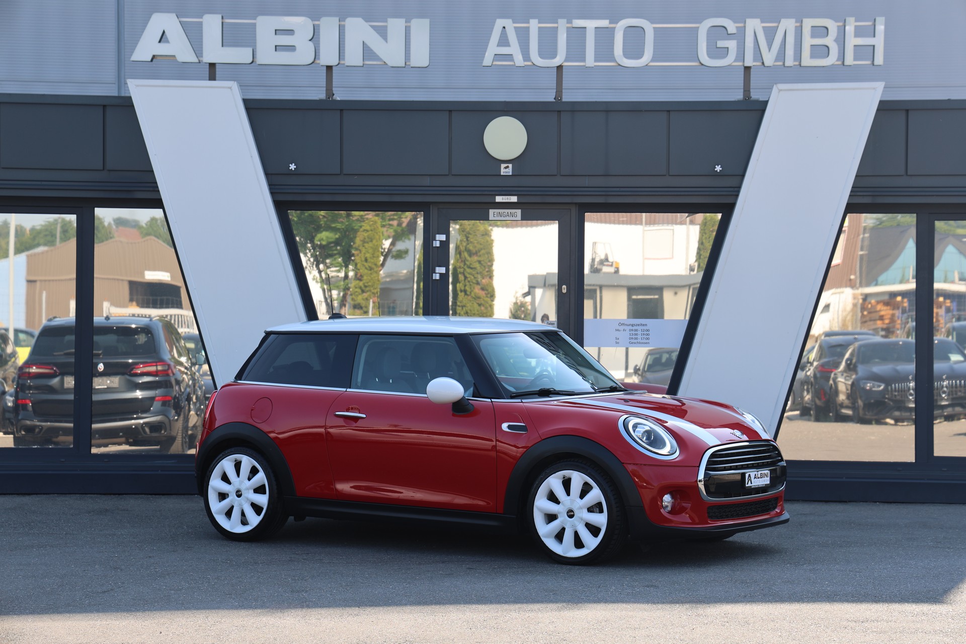 MINI Cooper Steptronic DKG-showroom-element-1