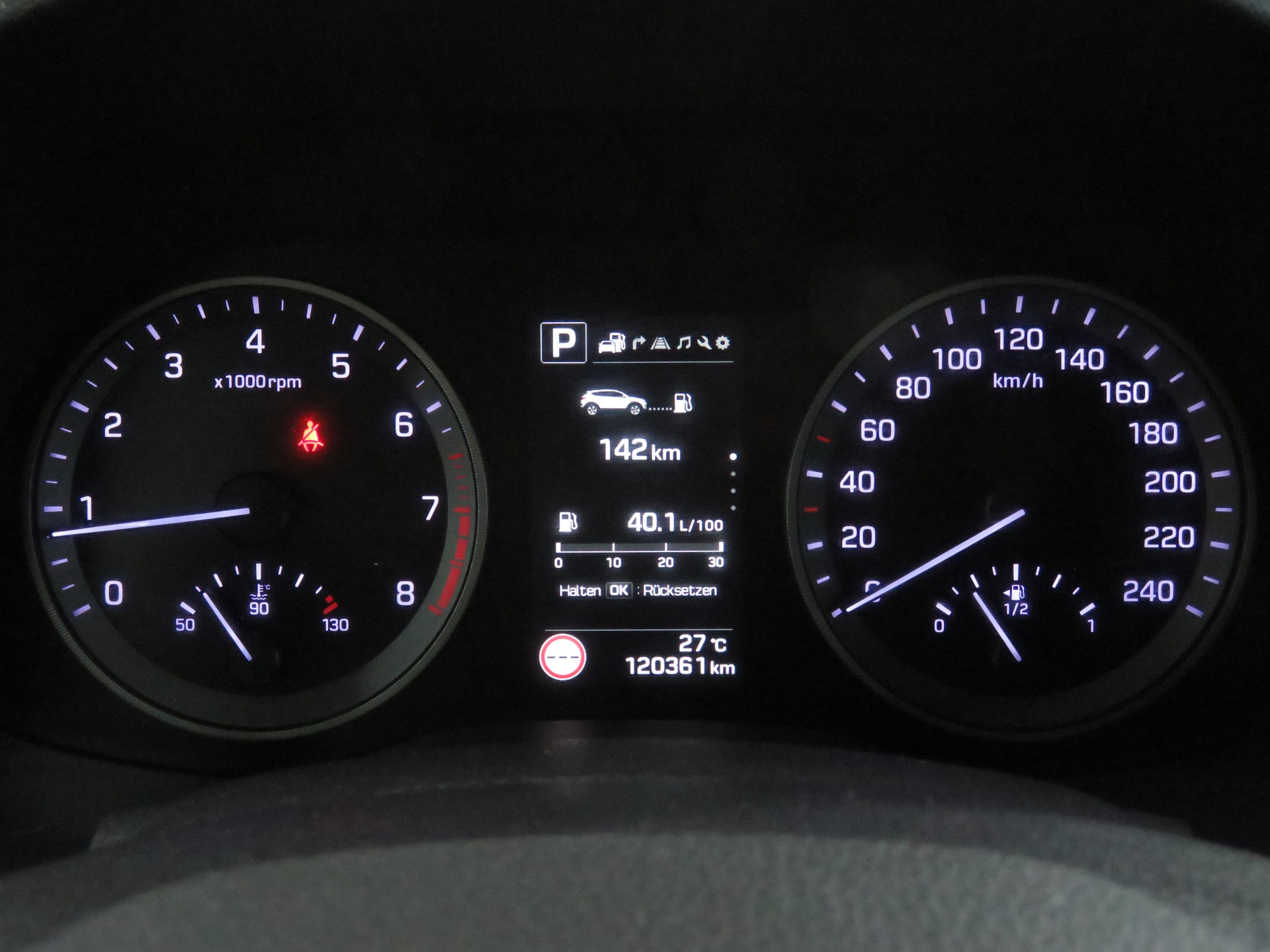 HYUNDAI Tucson 1.6 TGDI Plena 4WD Automatic-image-16