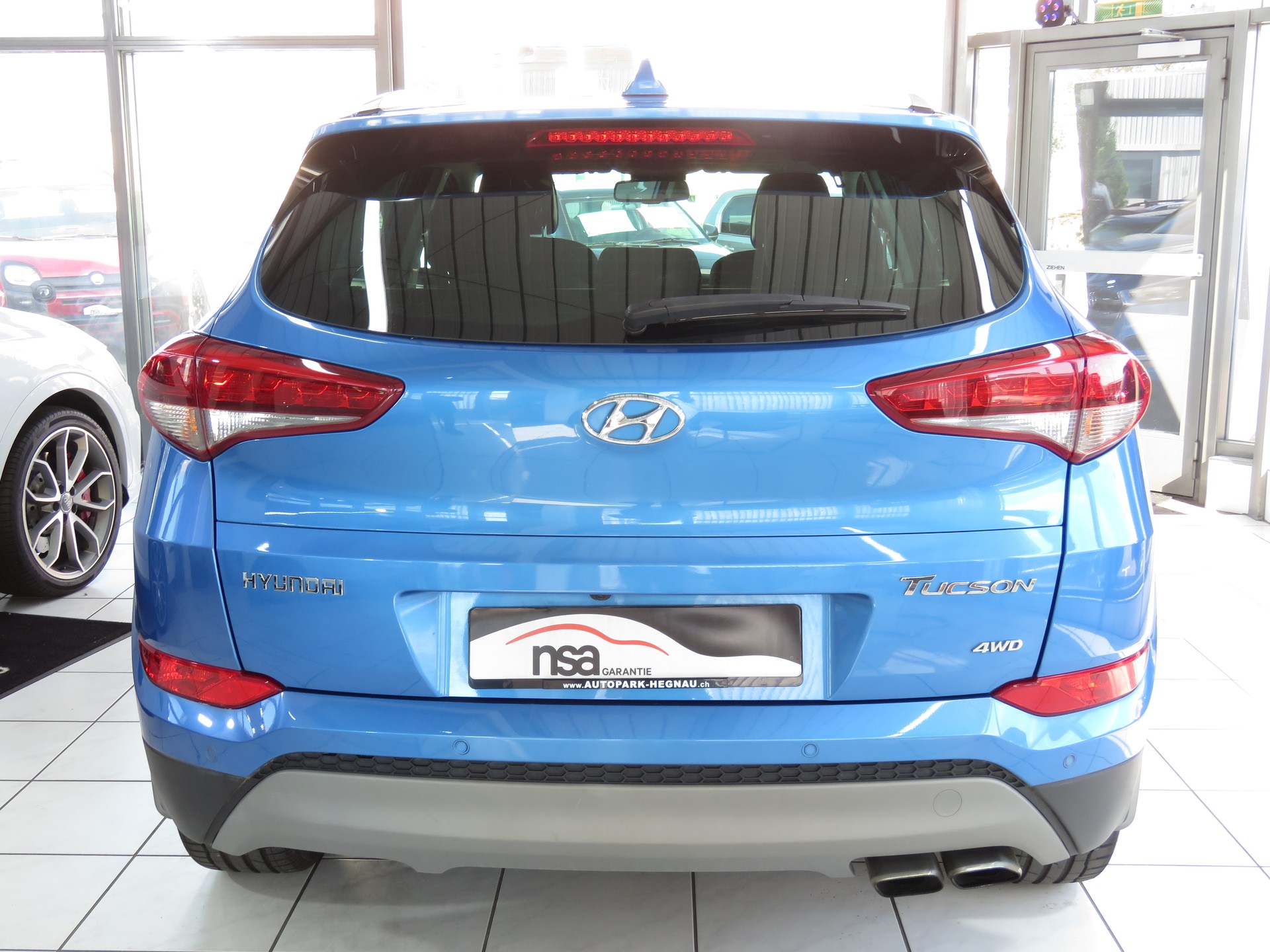 HYUNDAI Tucson 1.6 TGDI Plena 4WD Automatic-image-4