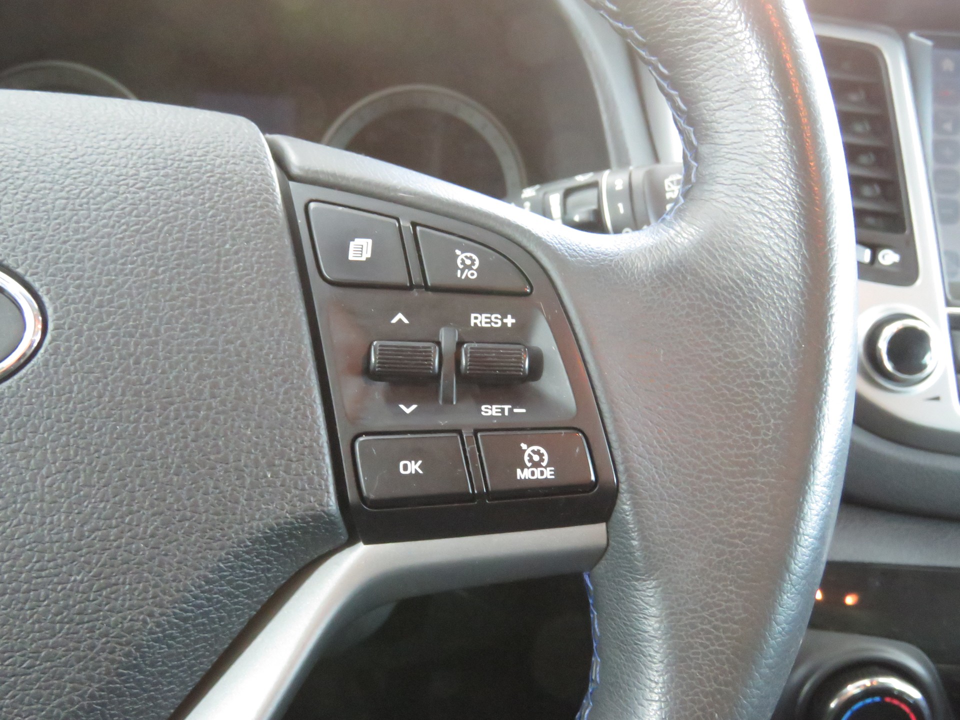 HYUNDAI Tucson 1.6 TGDI Plena 4WD Automatic-image-21