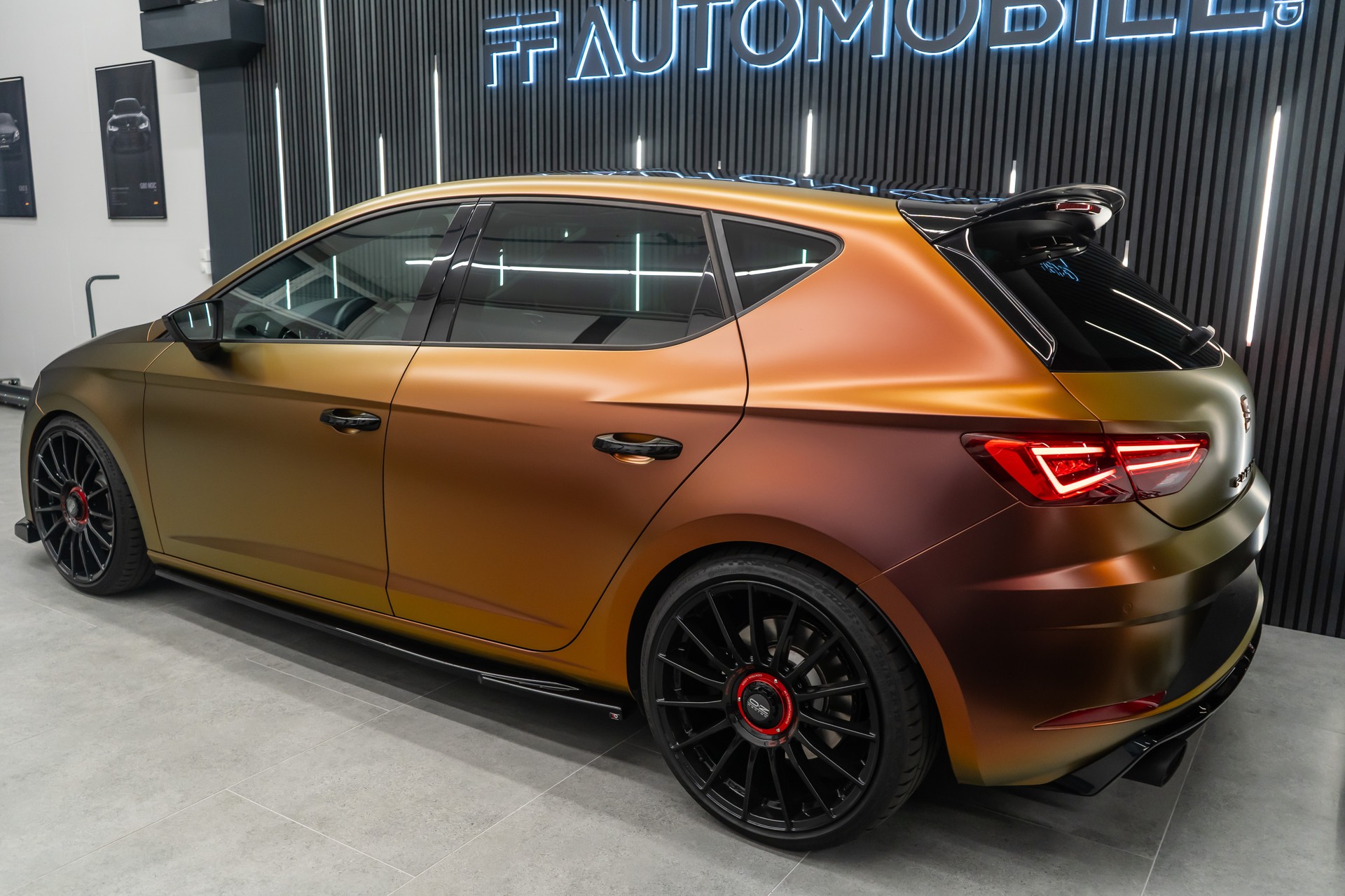SEAT Leon 2.0 TSI CUPRA 290 DSG / CH-Fahrzeug / HAMMER OPTIK-image-9