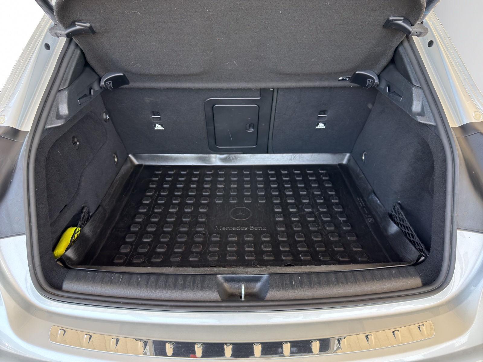 MERCEDES-BENZ GLA 250 AMG Line 4Matic-image-6