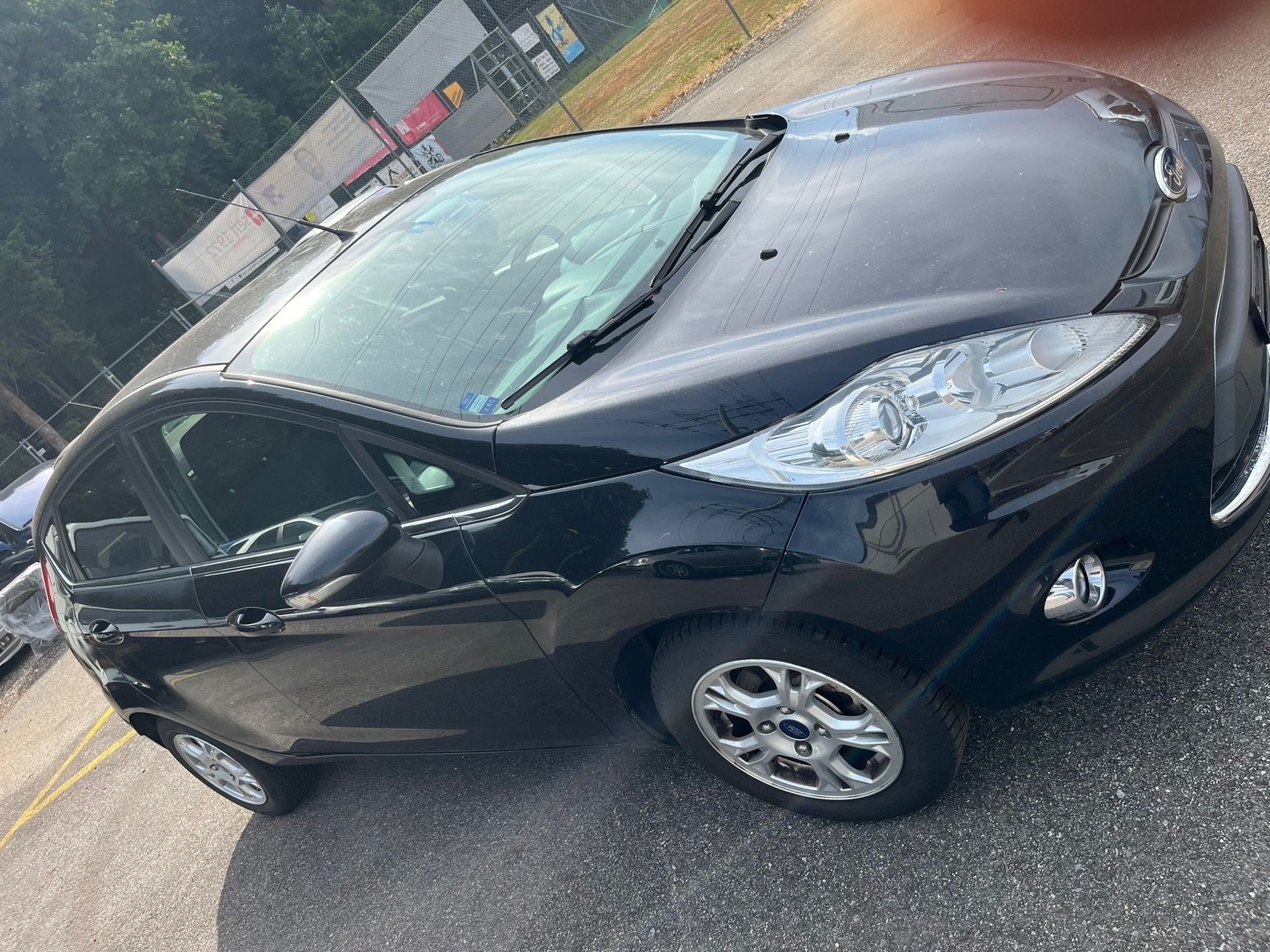 FORD Fiesta 1.6 16V Titanium-image-1