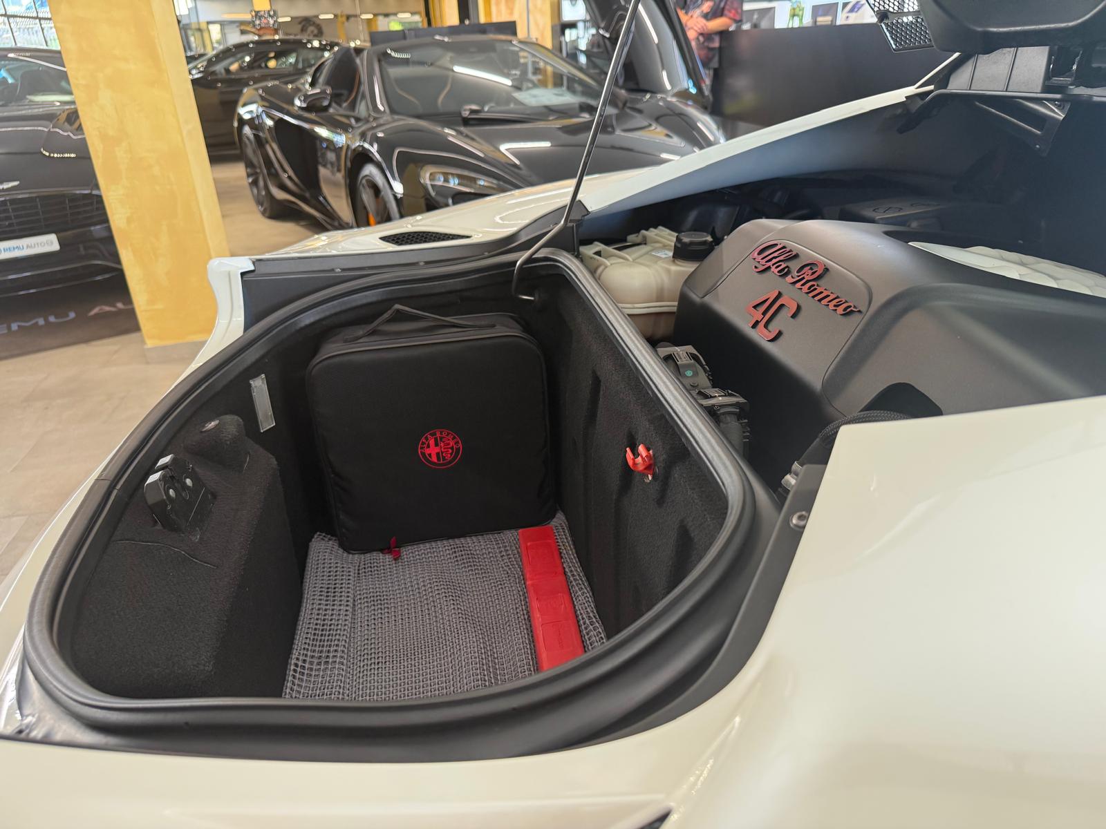 ALFA ROMEO 4C 1750 TBi TCT-image-8