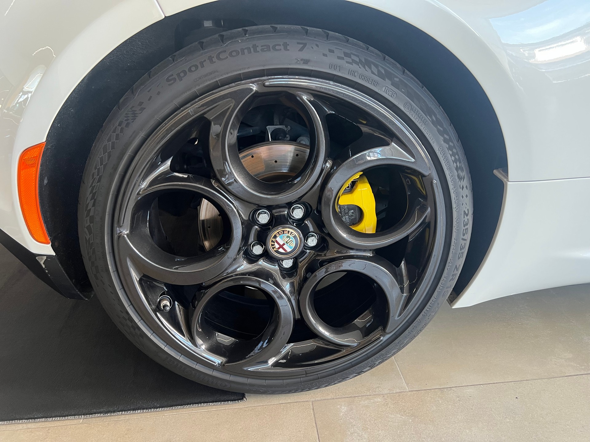 ALFA ROMEO 4C 1750 TBi TCT-image-5