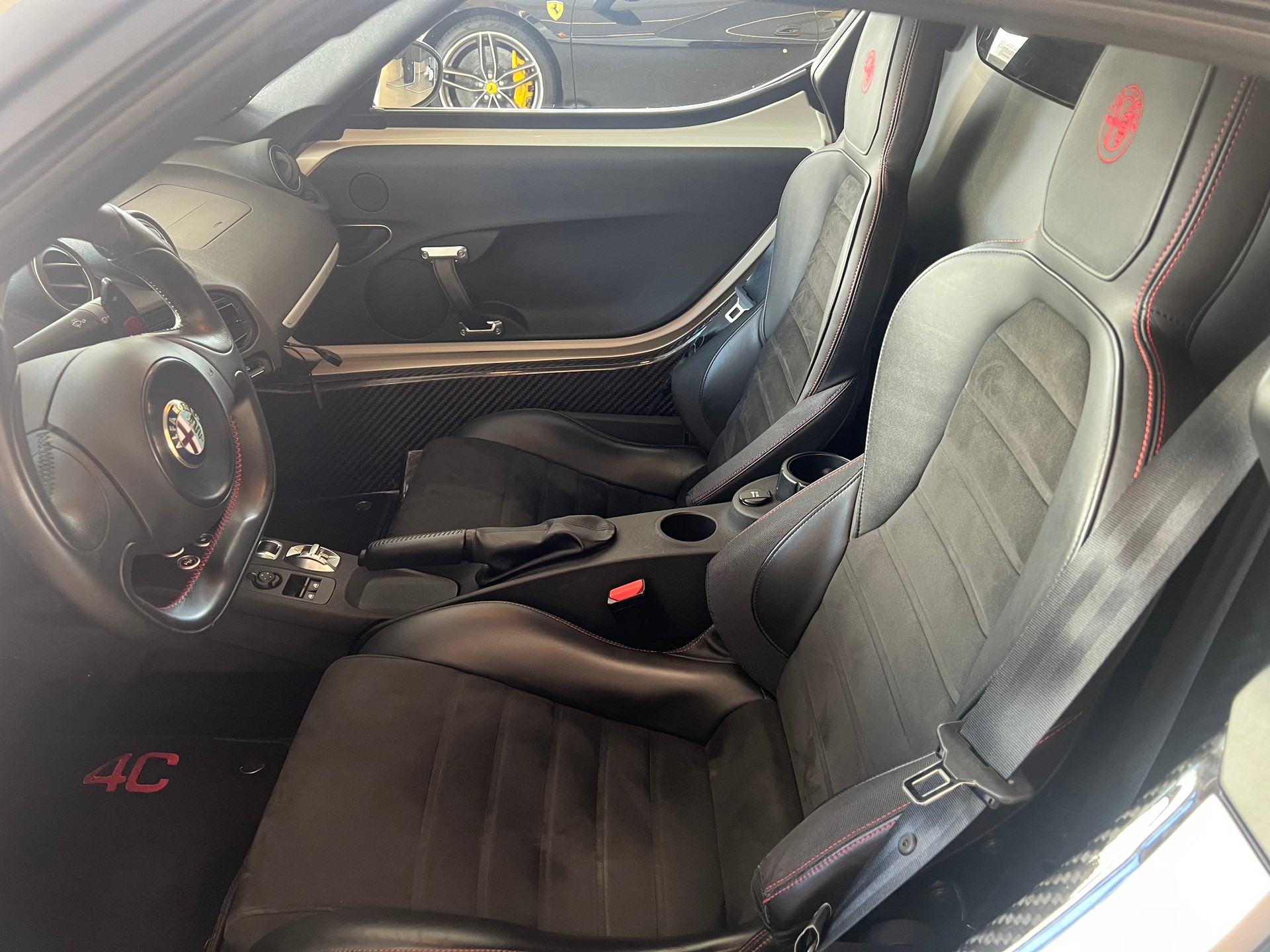 ALFA ROMEO 4C 1750 TBi TCT-image-19
