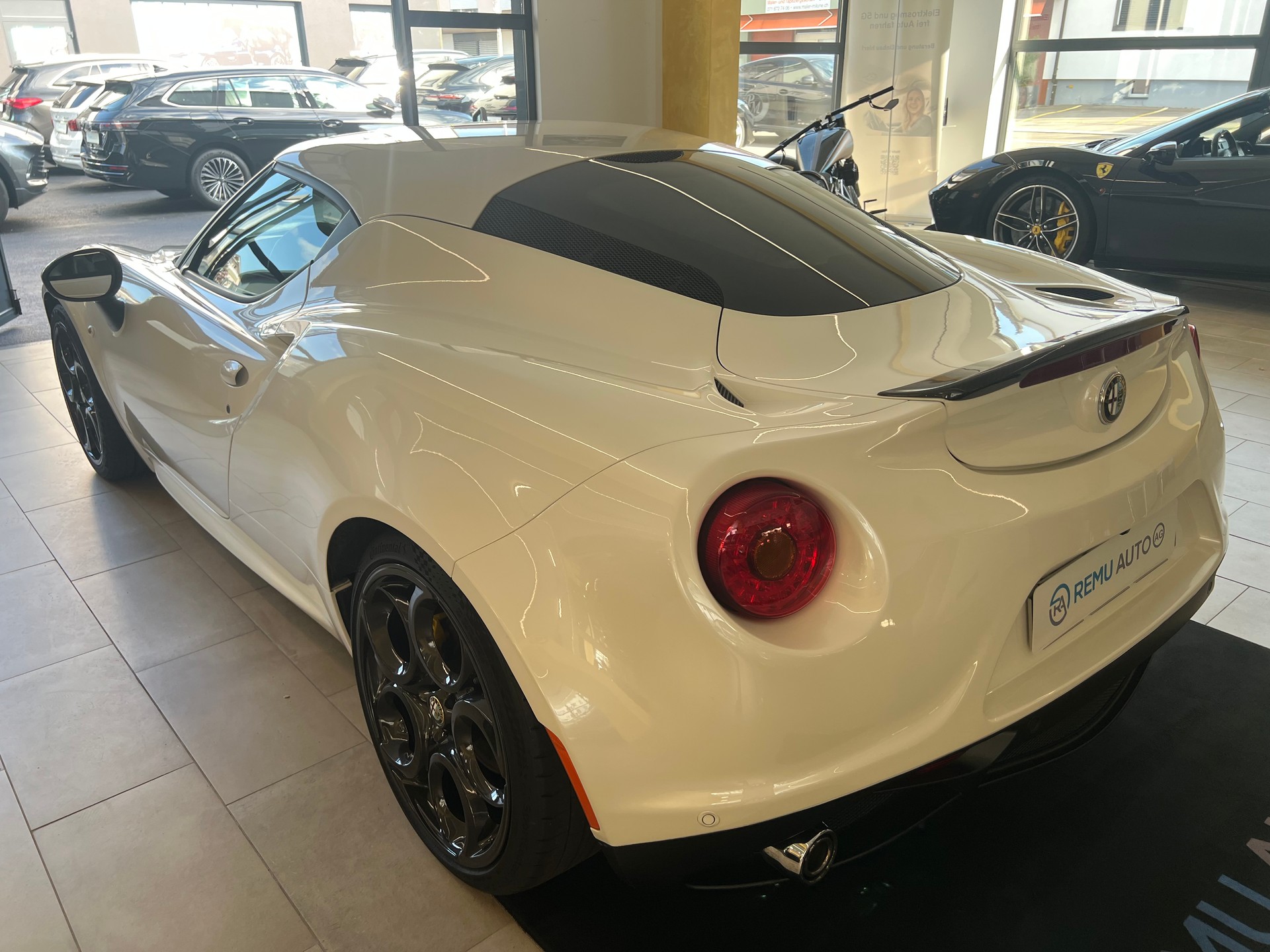ALFA ROMEO 4C 1750 TBi TCT-image-10