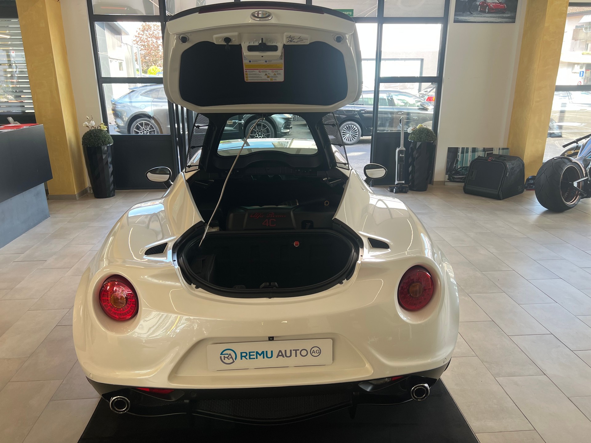 ALFA ROMEO 4C 1750 TBi TCT-image-7