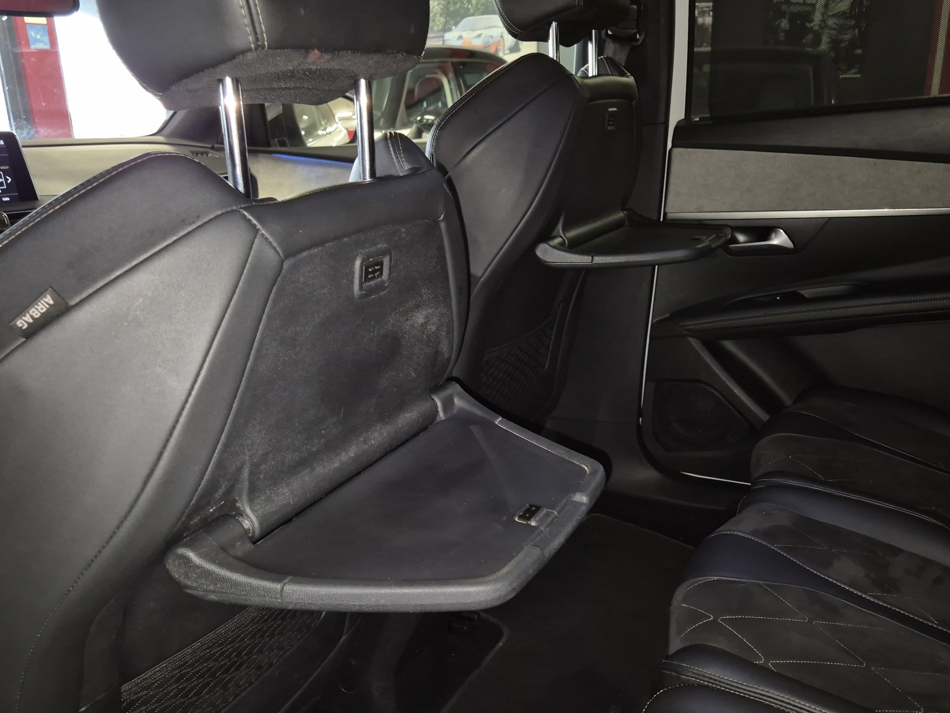 PEUGEOT 5008 2.0 BlueHDi GT EAT 7SEATS/7PLACES-image-19