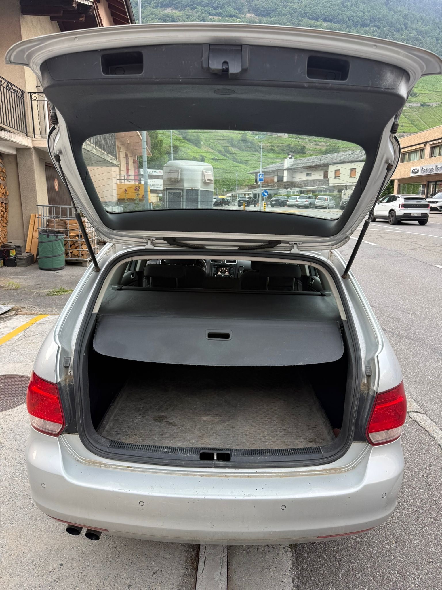 VW Golf Variant 1.4 TSI Highline-image-5